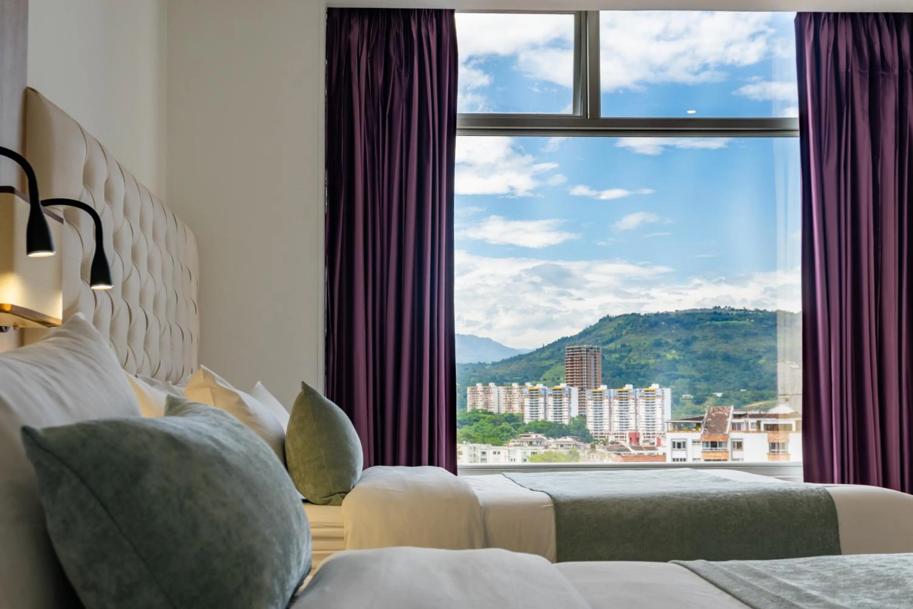 City view, Bed in Hotel Roseliere Bucaramanga