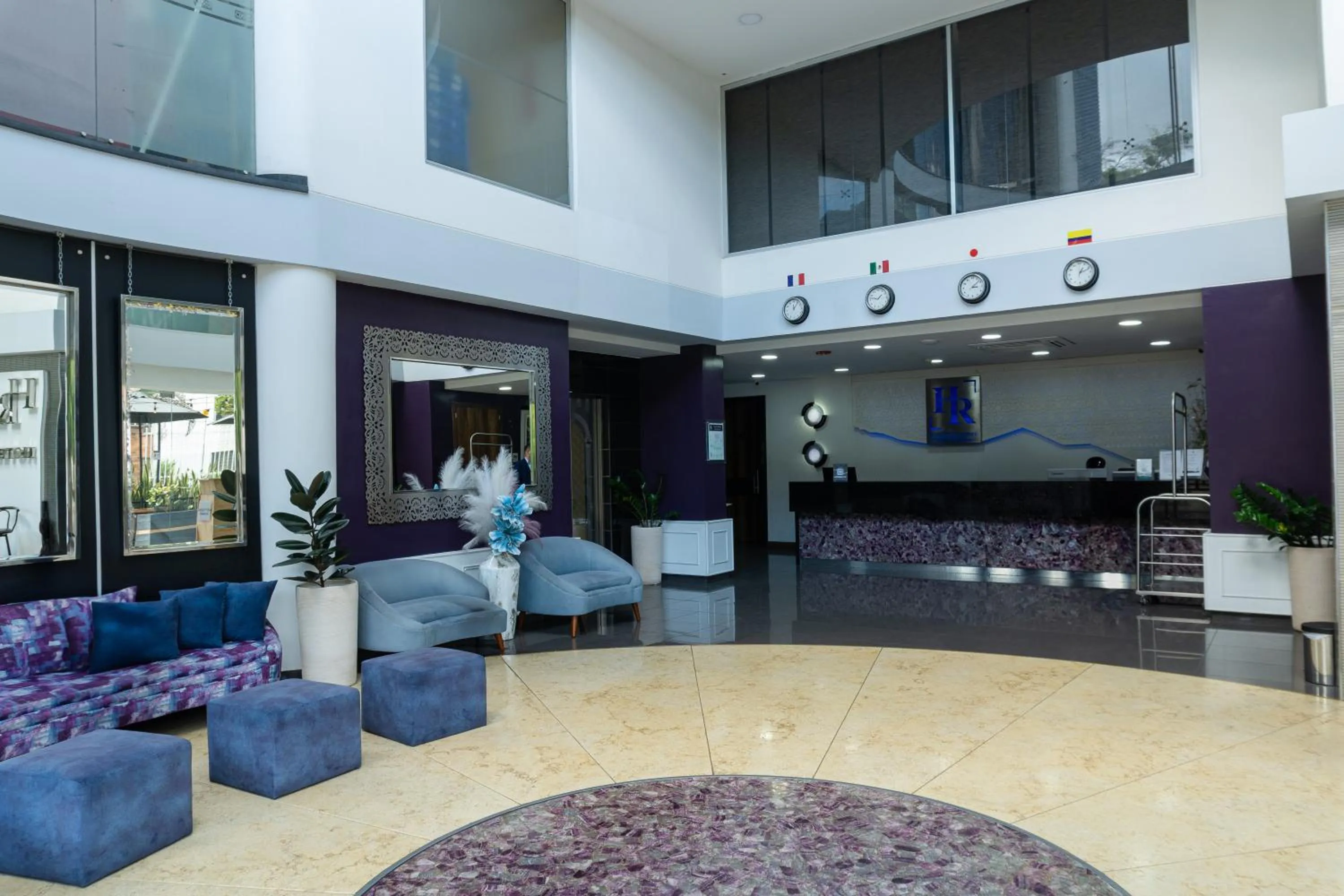 Lobby or reception in Hotel Roseliere Bucaramanga