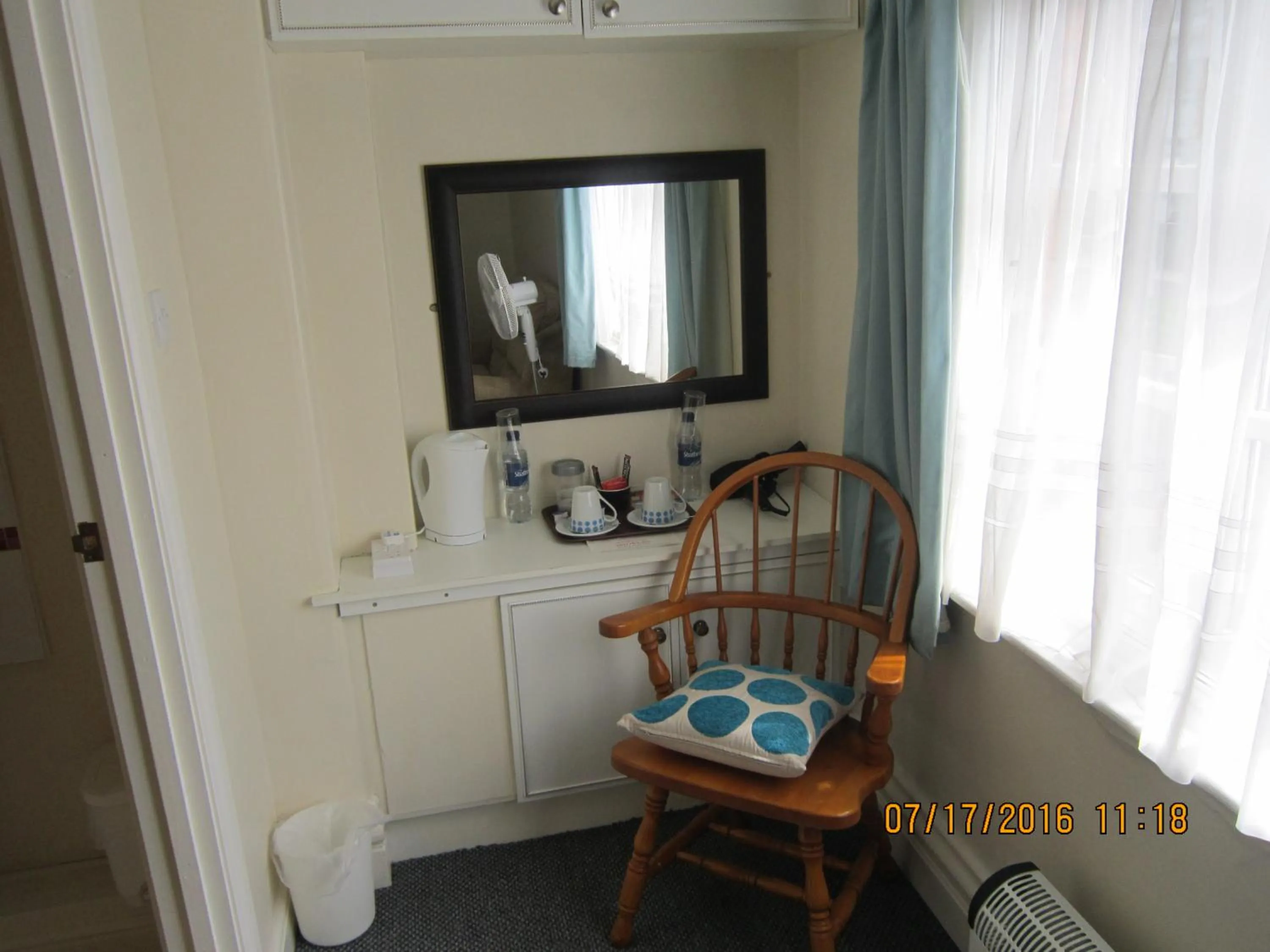 Drinks in Queen Mary Inn