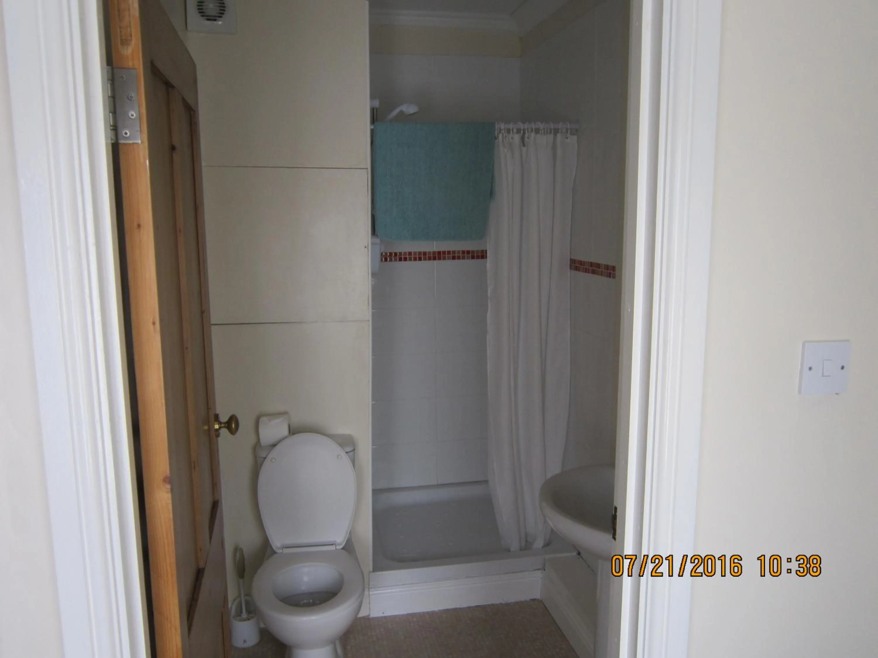 Bathroom in Queen Mary Inn