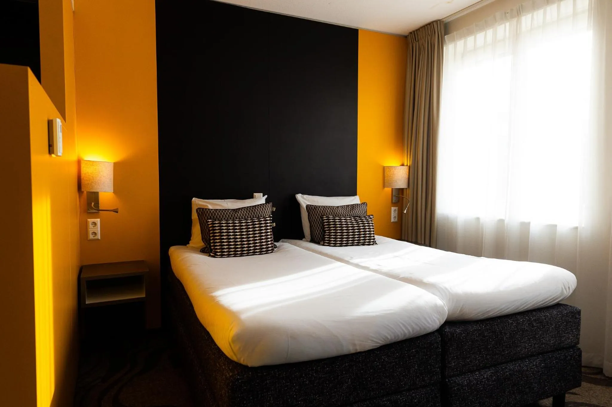 Bed in City Hotel Gouda, WorldHotels Crafted Collection