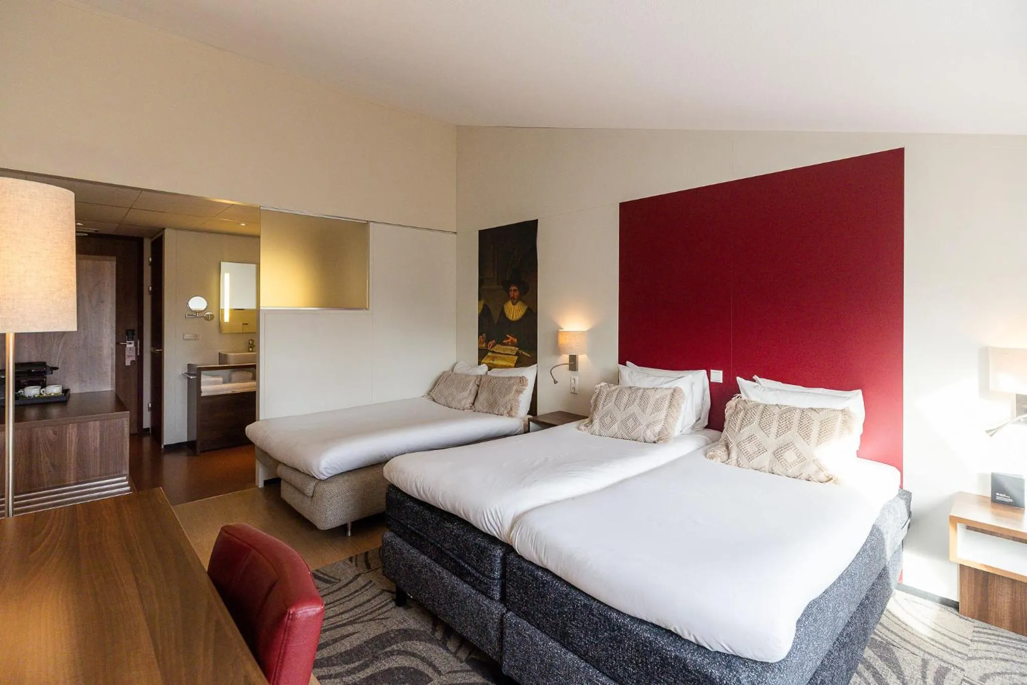 Bed in City Hotel Gouda, WorldHotels Crafted Collection