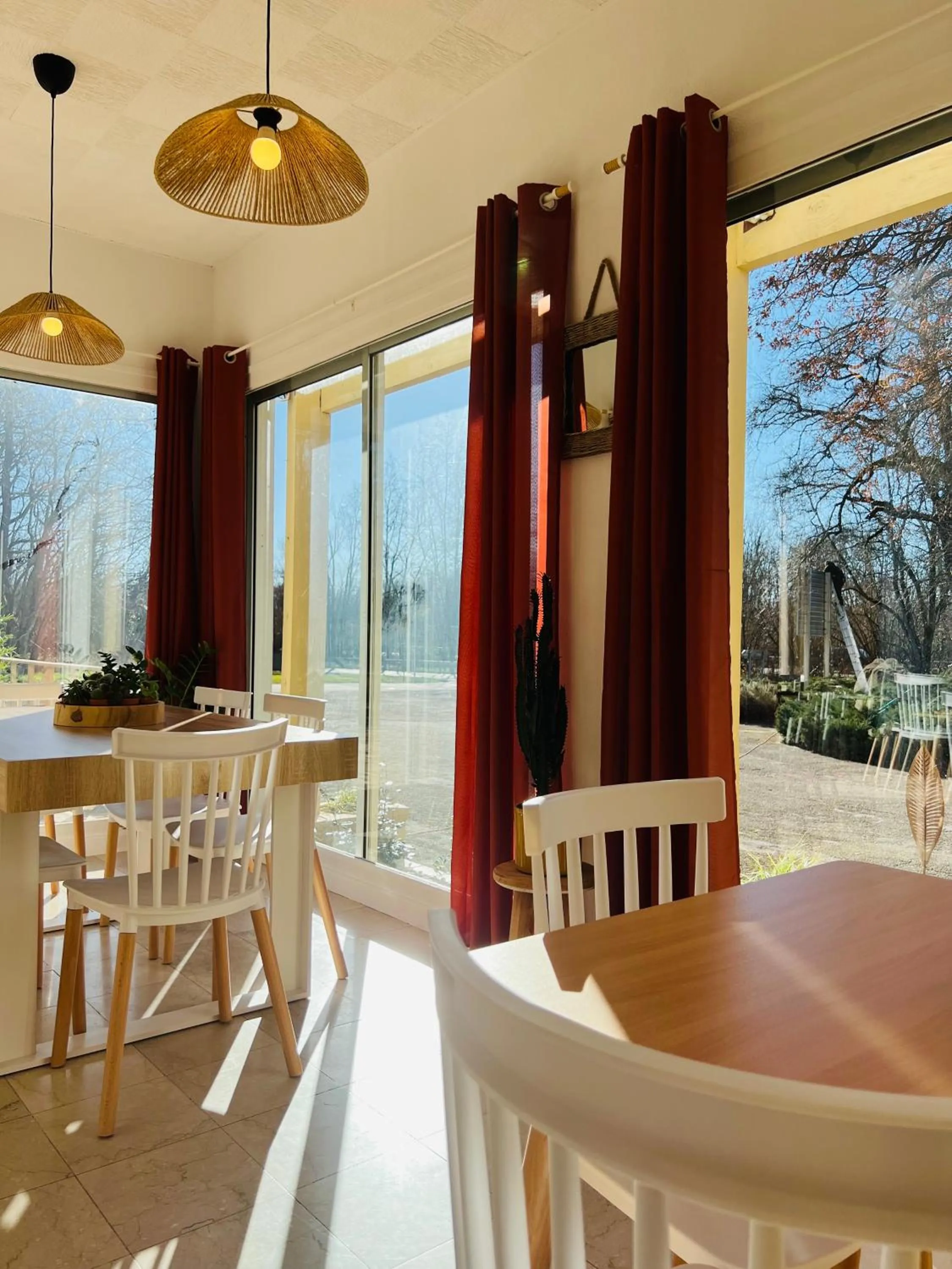 Restaurant/places to eat in Motel Les Broussailles