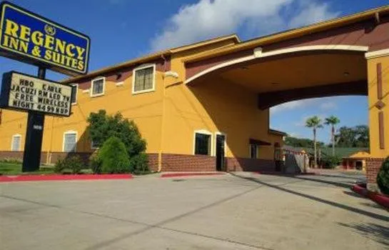 Property building in Regency Inn and Suites Galena Park