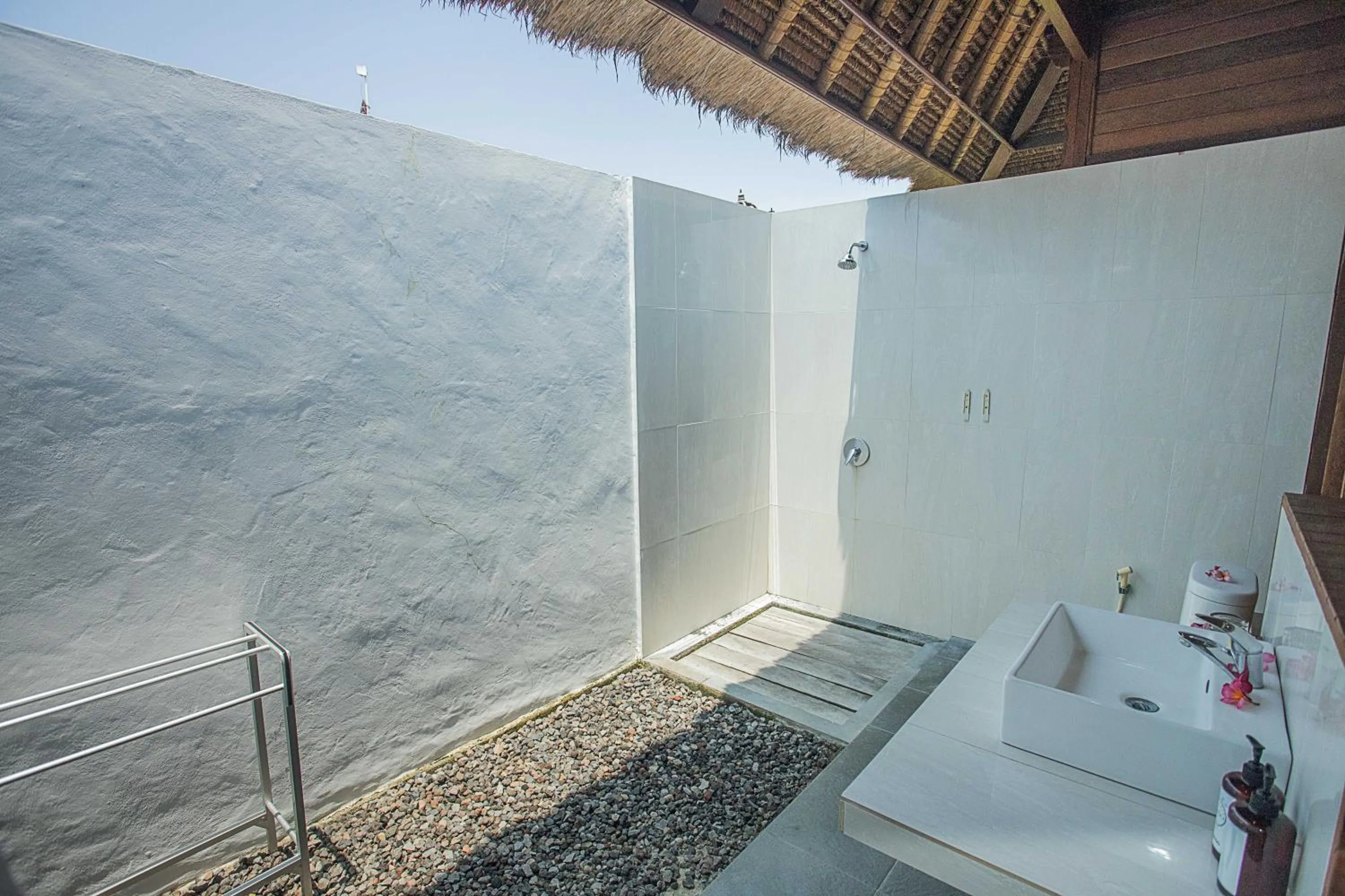Lembongan Mantra Huts
