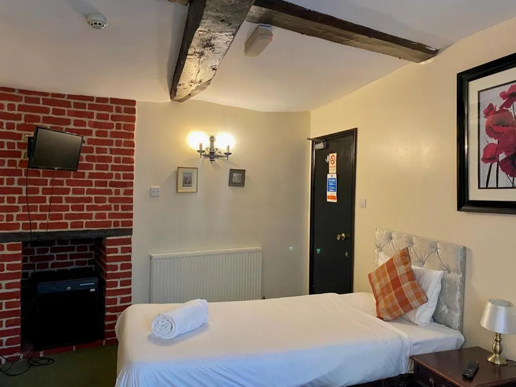 Bed in Greyfriars Lodge Canterbury