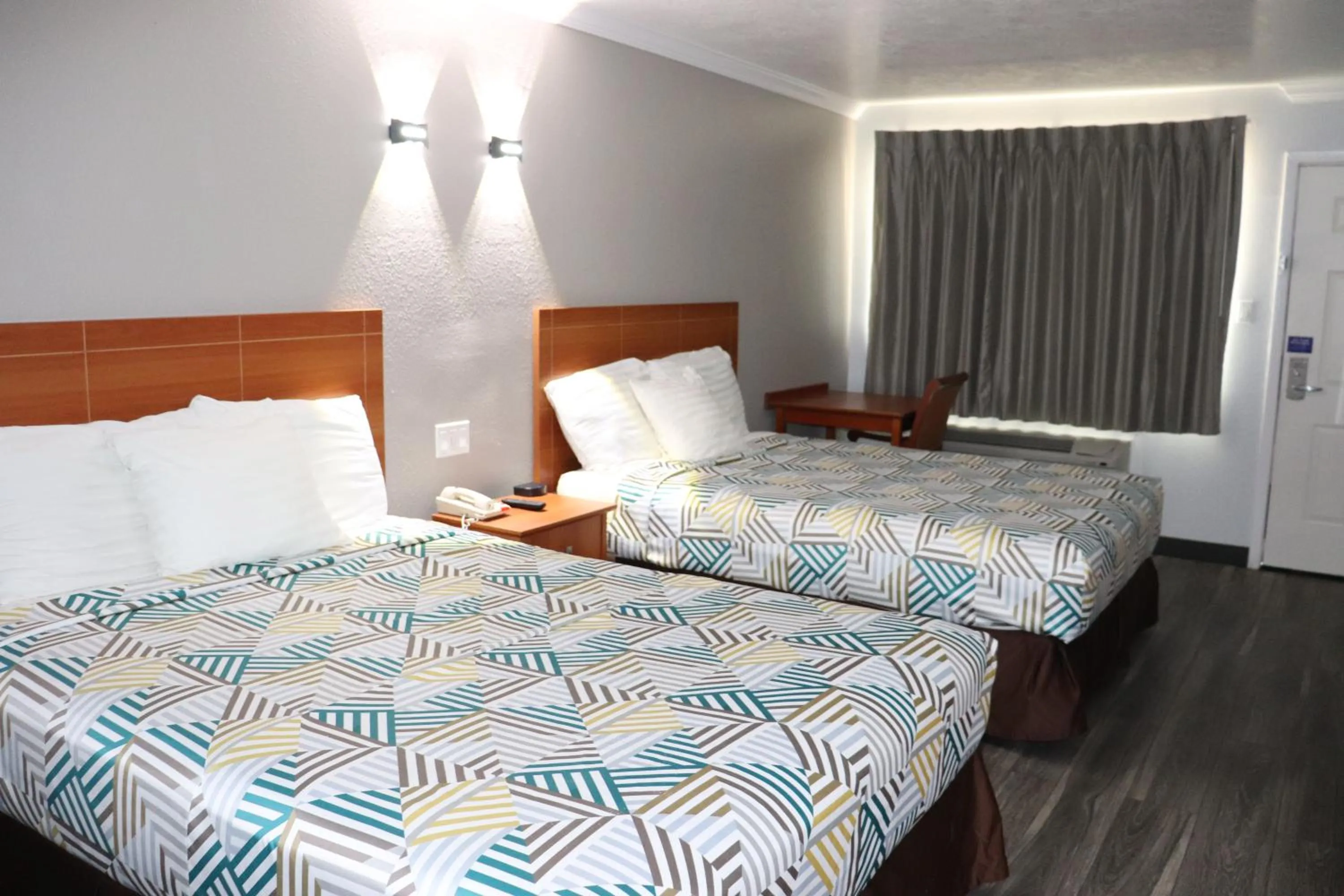 Bed in Motel 6-Alvin, TX