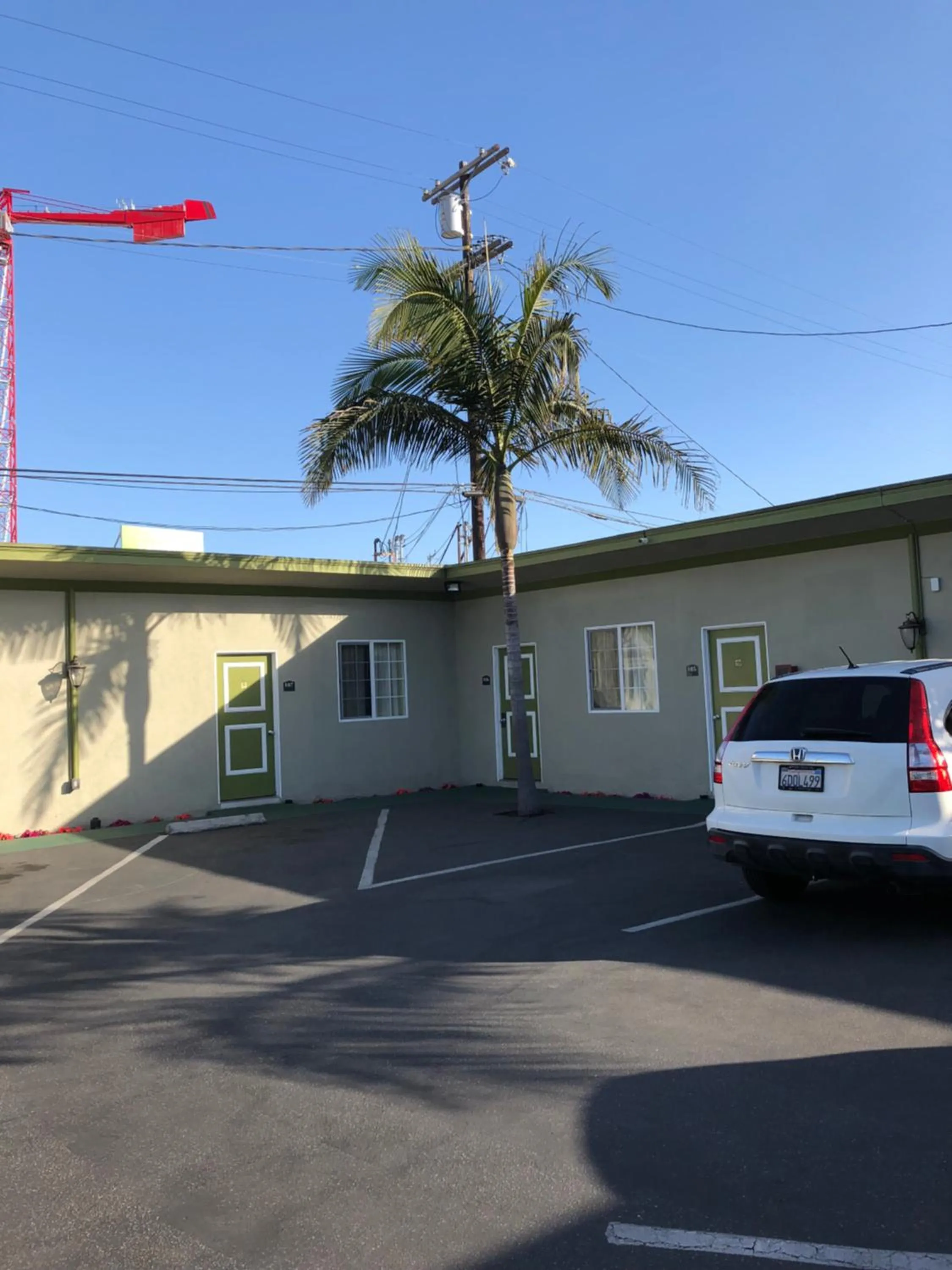 Property building in Encore Motel Near Marina Del Rey, Culver City & Venice
