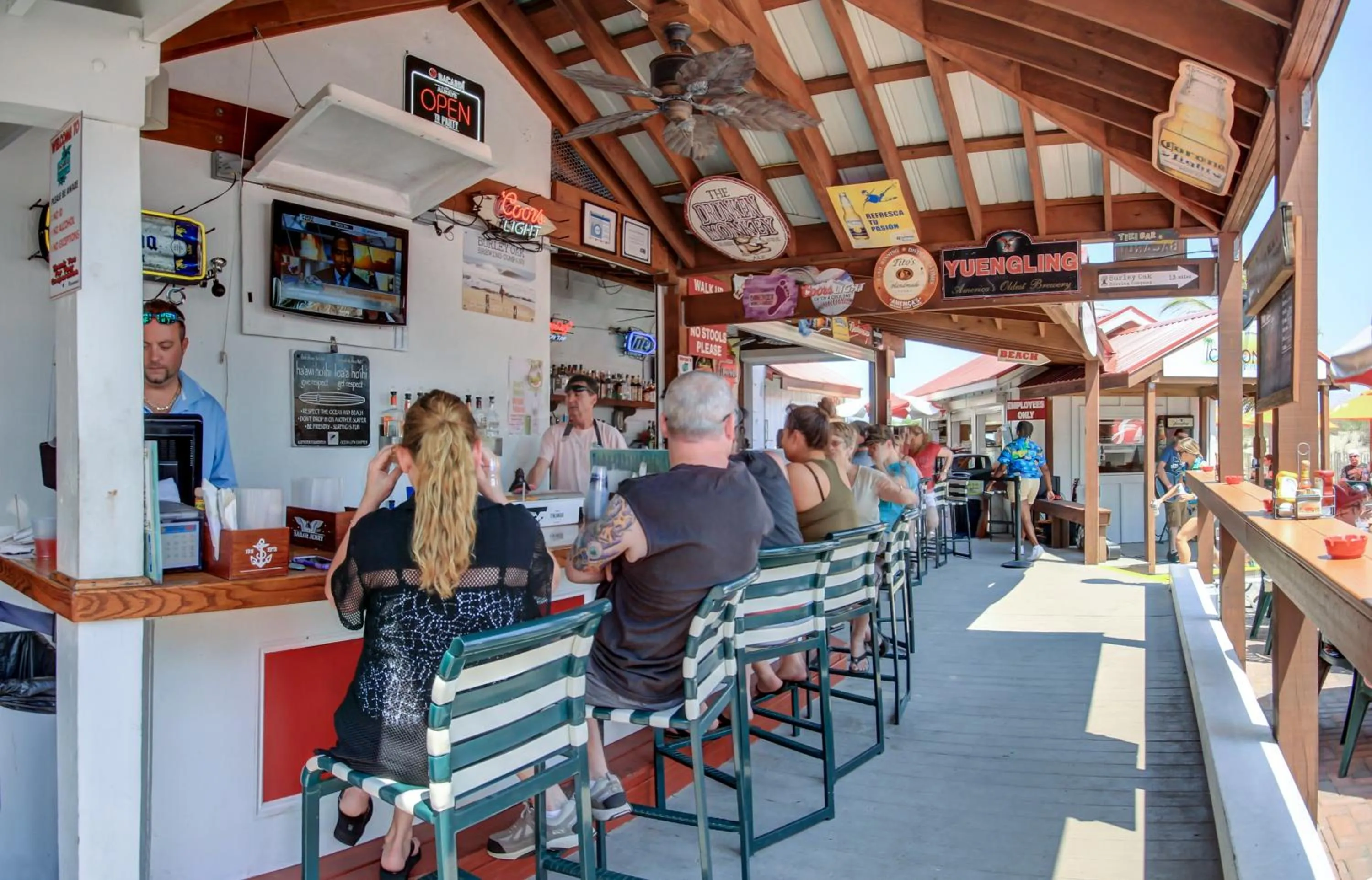 Food and drinks in Castle in the Sand