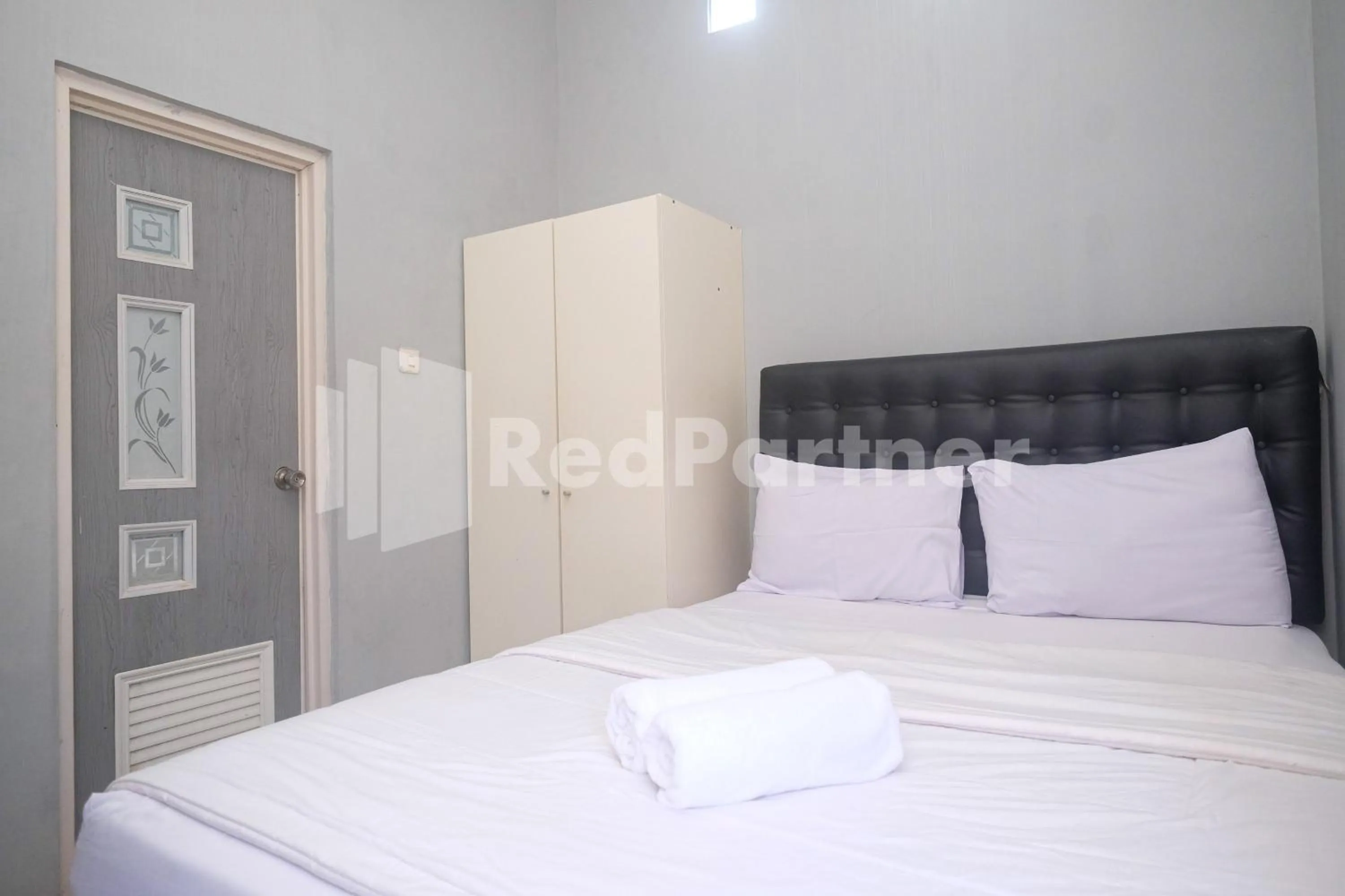 Bed in Griya Loka 1 Syariah Near RSUD Dr Kariadi Mitra RedDoorz