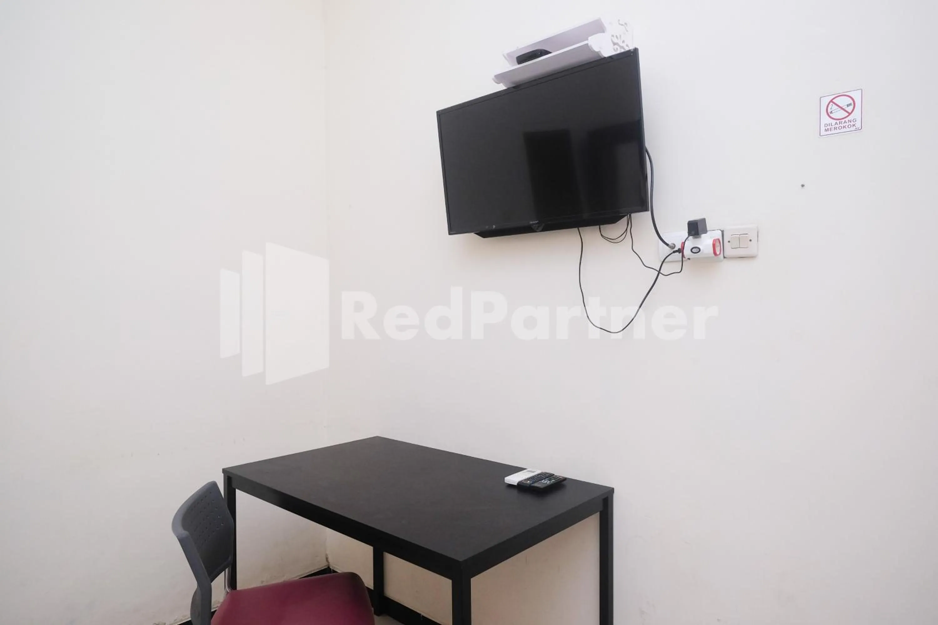 Bedroom in Griya Loka 1 Syariah Near RSUD Dr Kariadi Mitra RedDoorz