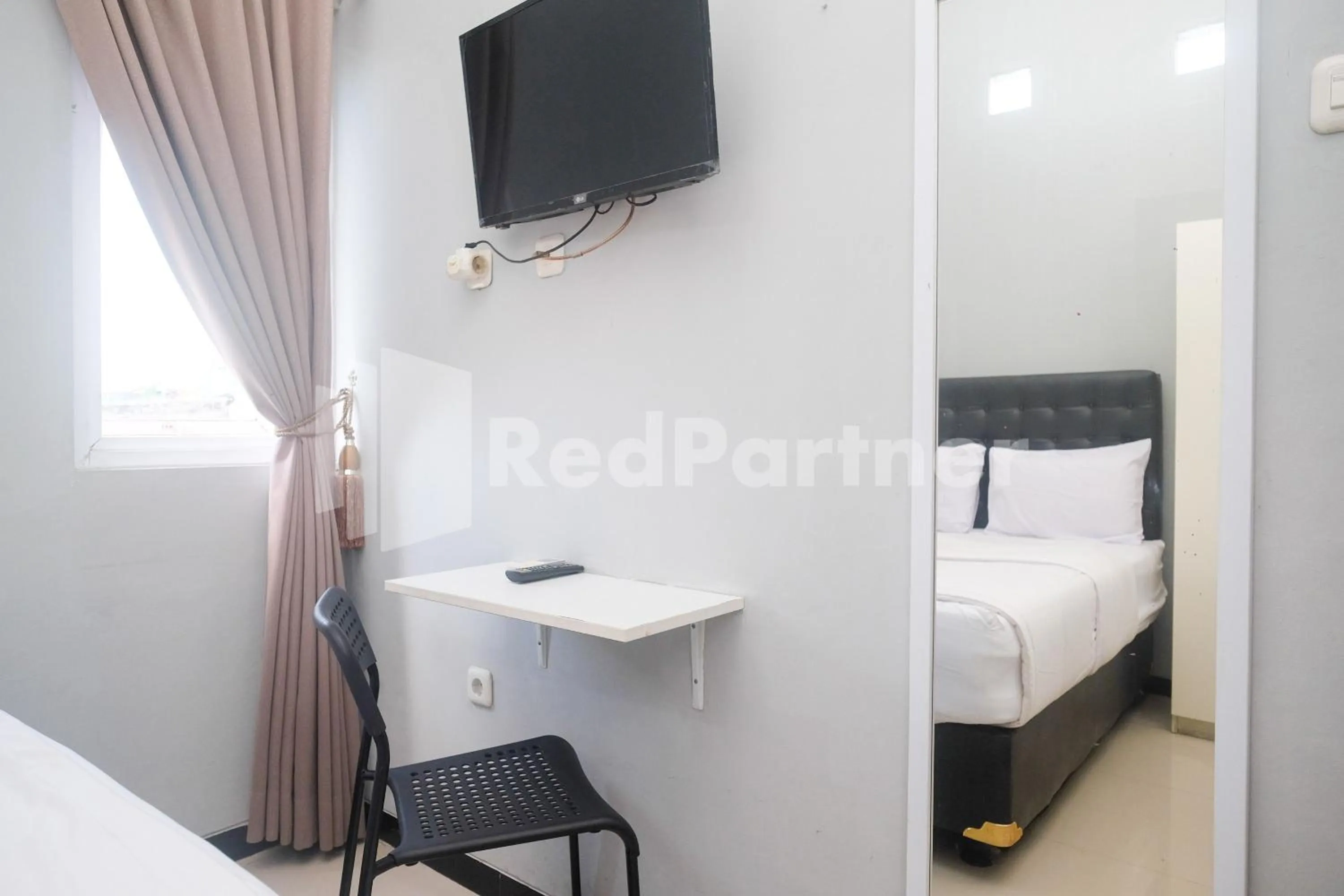 Bed in Griya Loka 1 Syariah Near RSUD Dr Kariadi Mitra RedDoorz