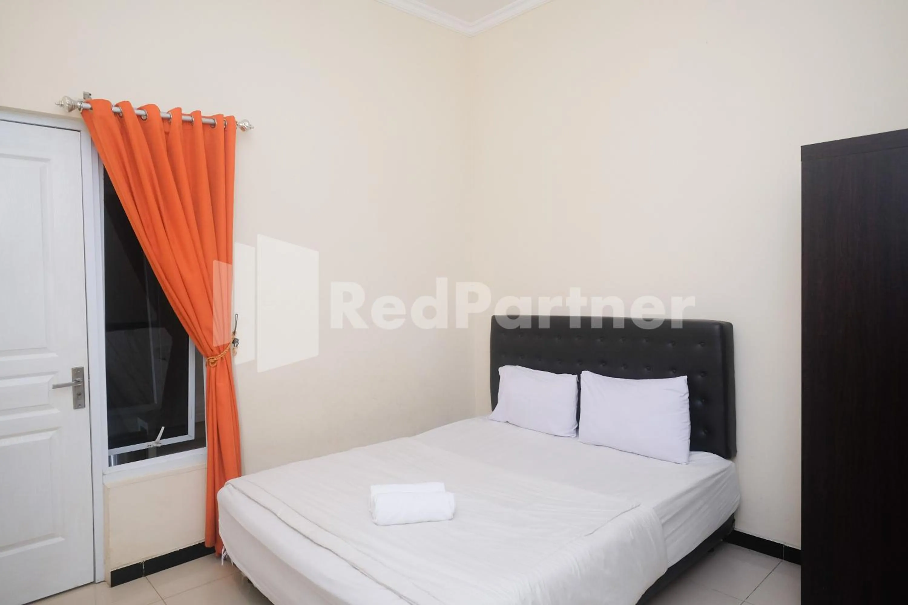 Bed in Griya Loka 1 Syariah Near RSUD Dr Kariadi Mitra RedDoorz