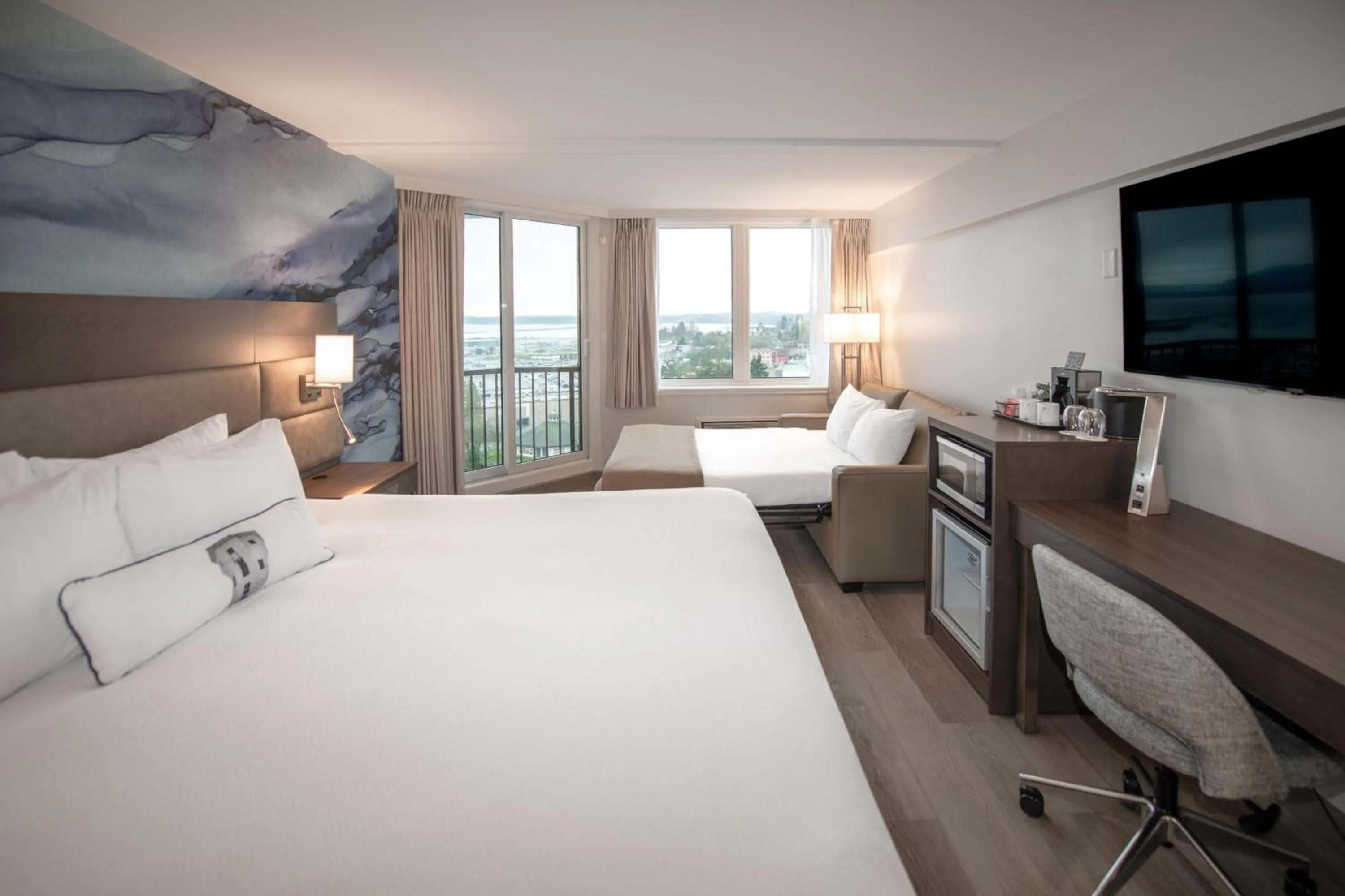 Bedroom, Bed in Coast Bastion Hotel