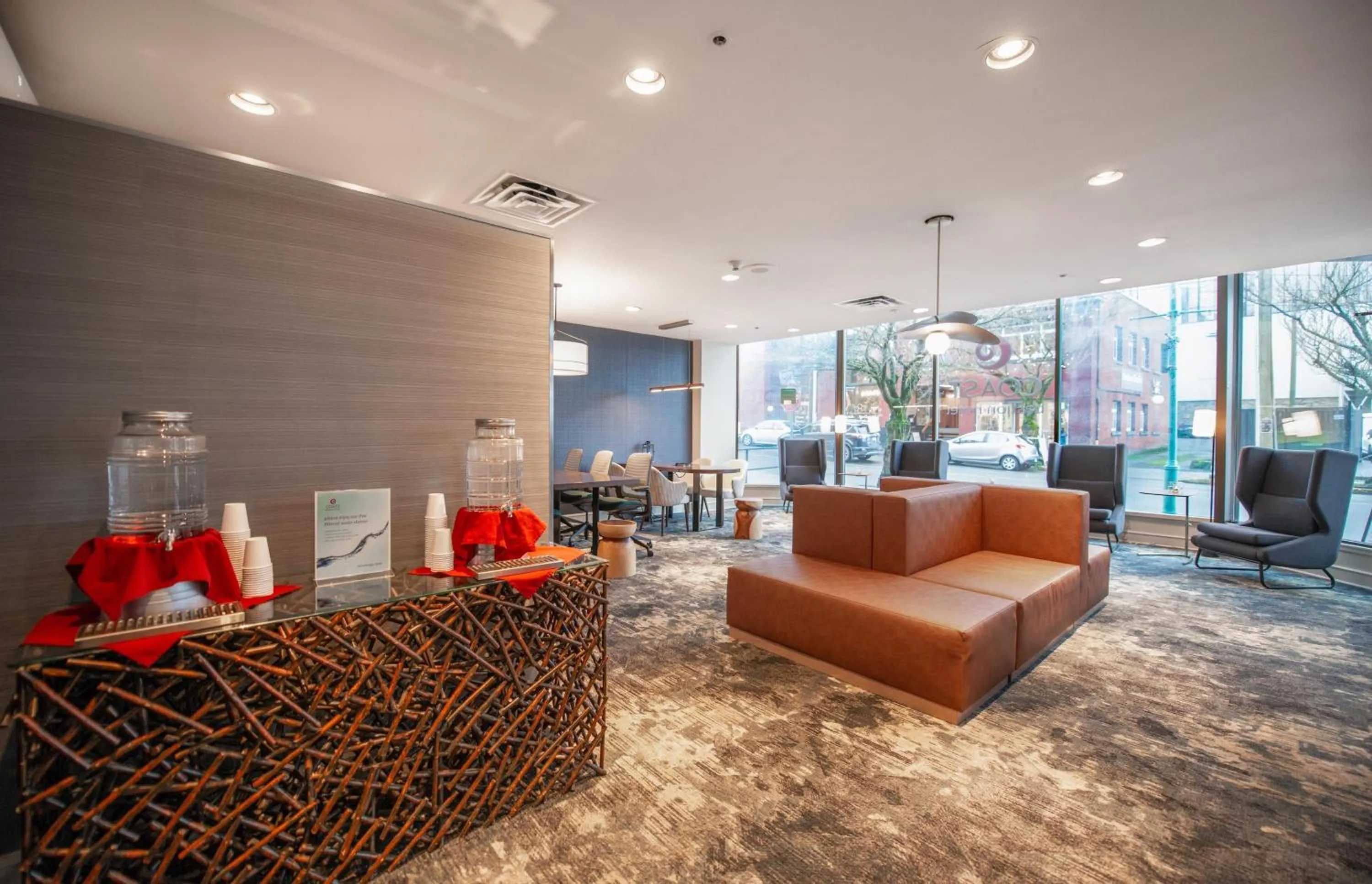 Lounge or bar in Coast Bastion Hotel