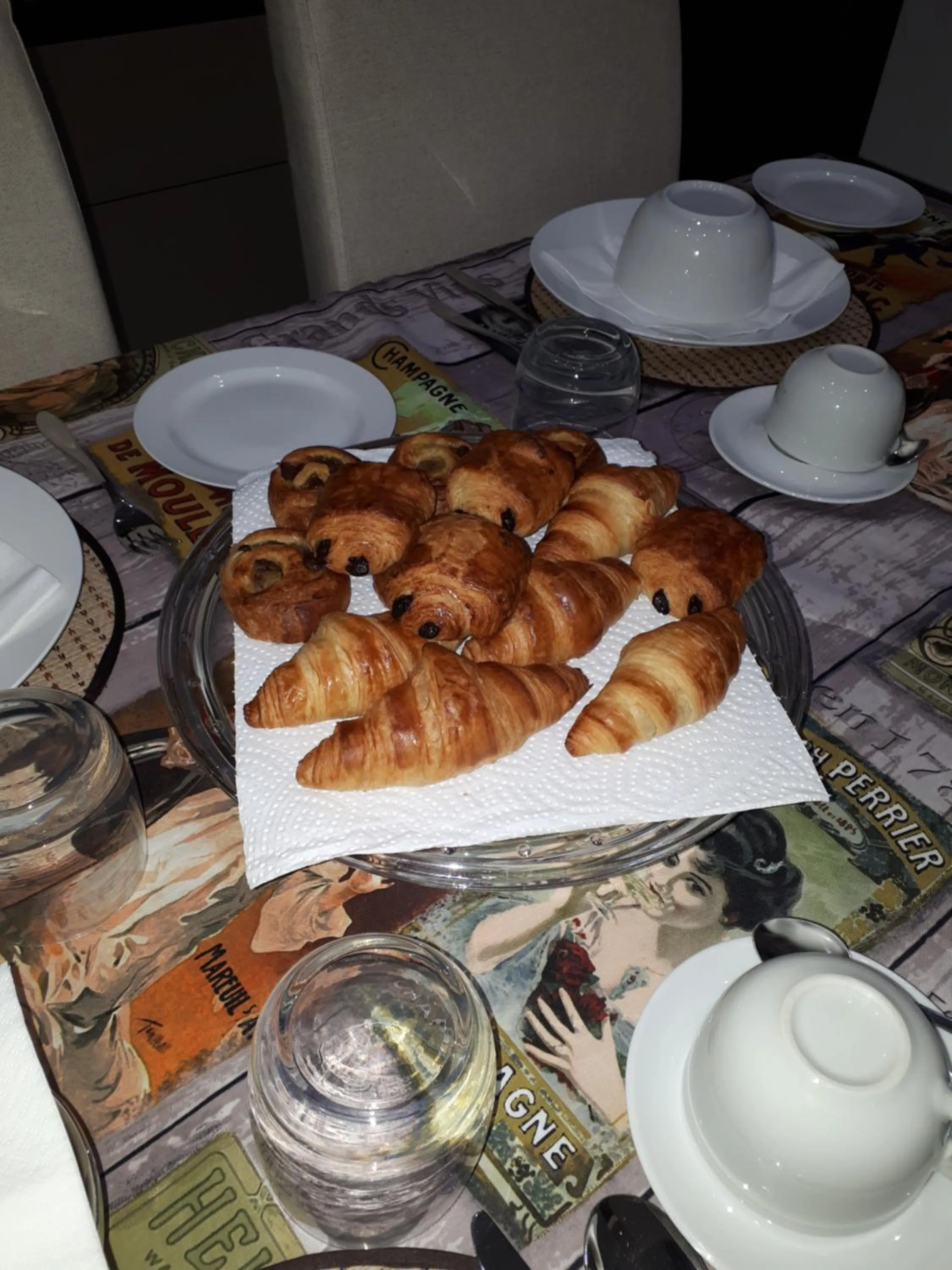 Continental breakfast in Fauzia B&B