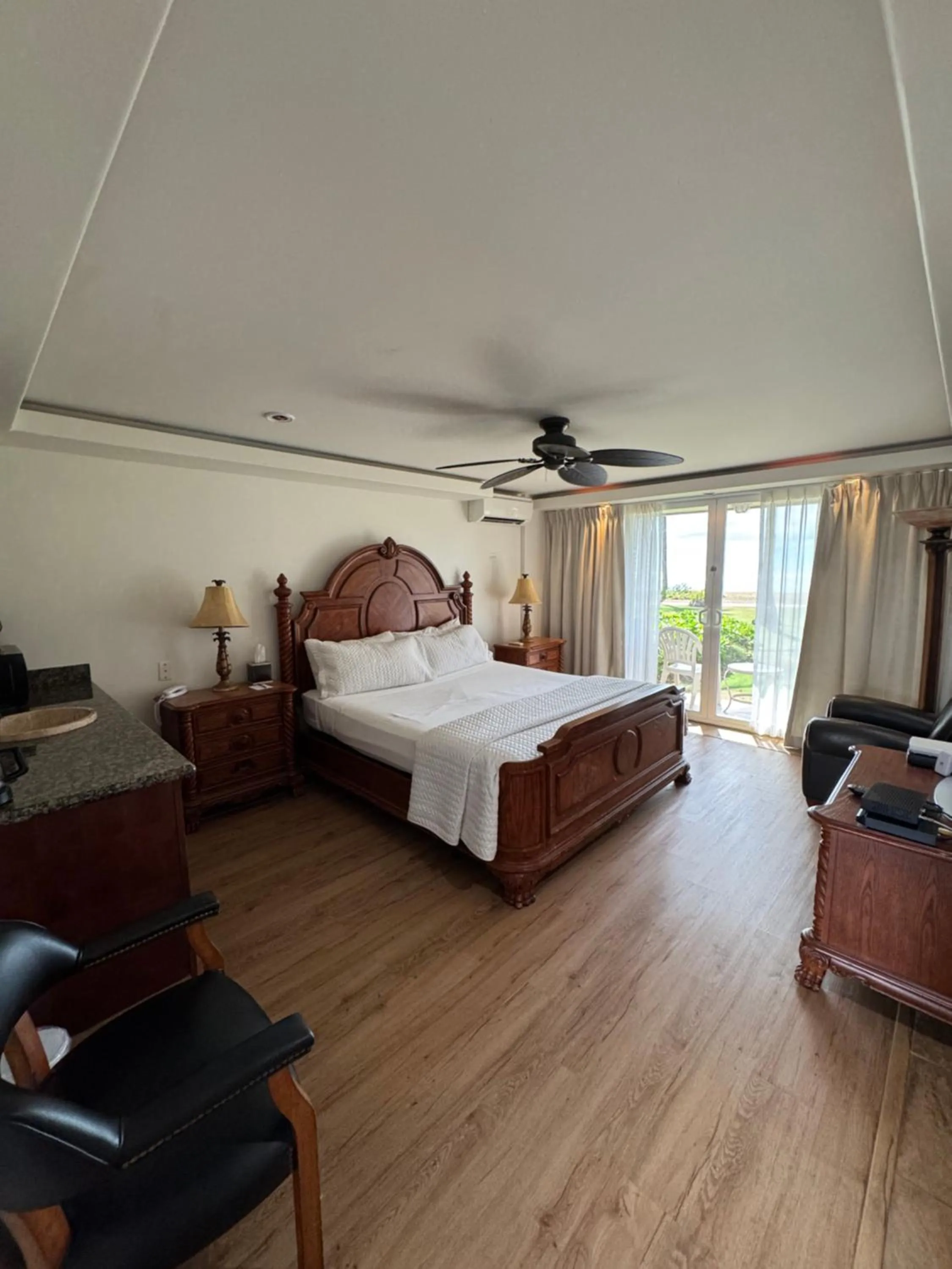 Bed in Hotel Coral Reef