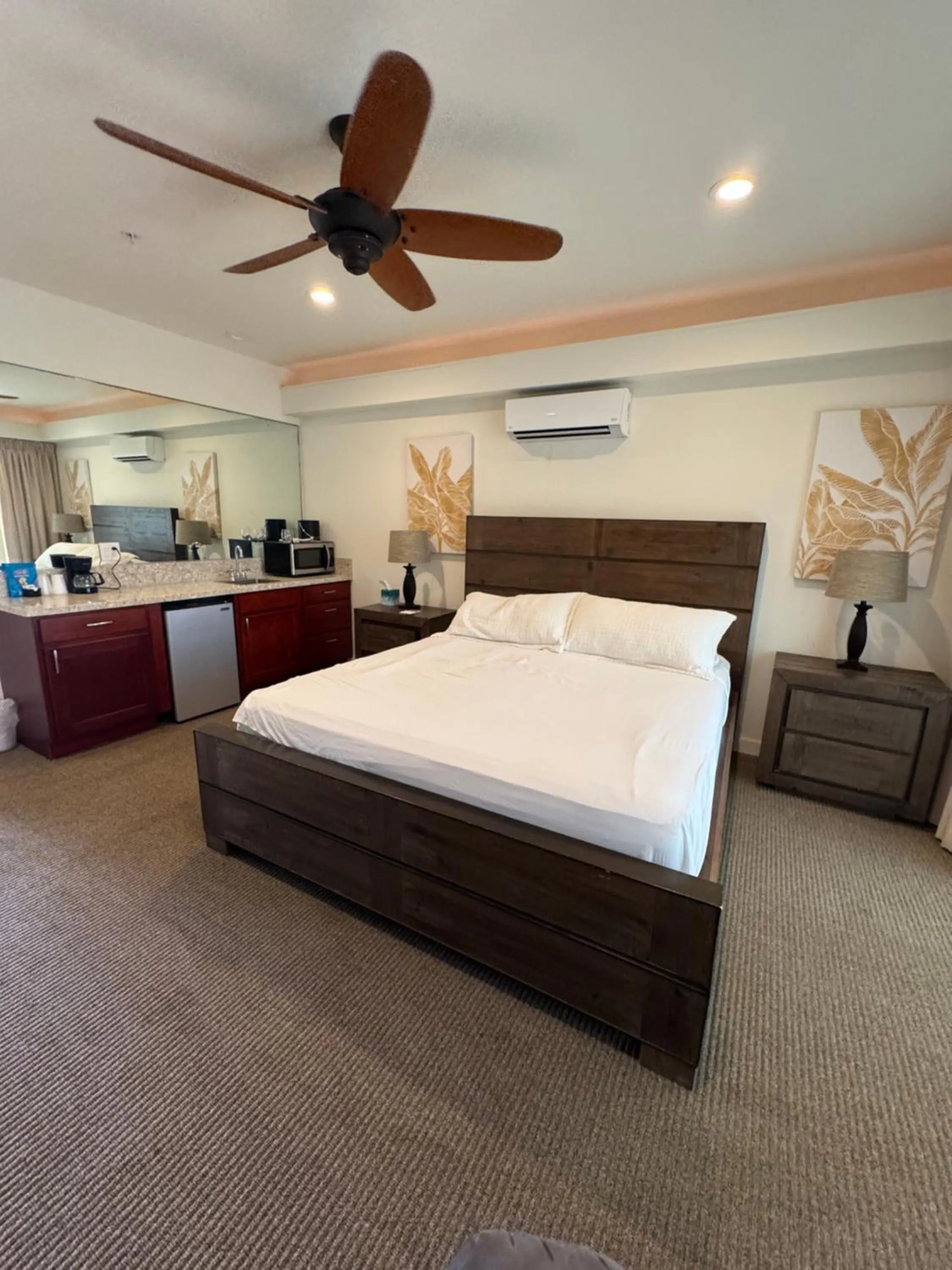 Bed in Hotel Coral Reef