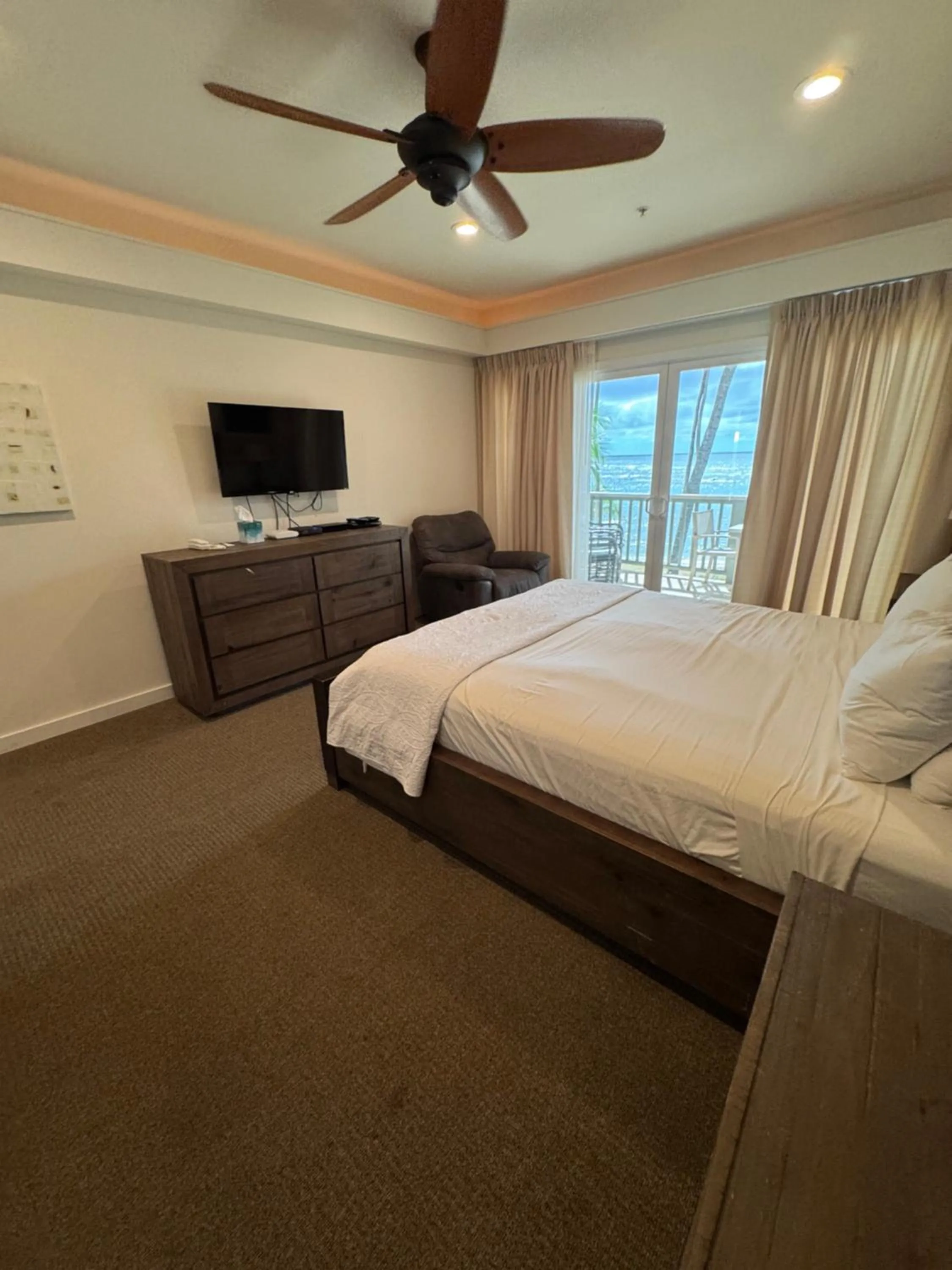 Bed in Hotel Coral Reef