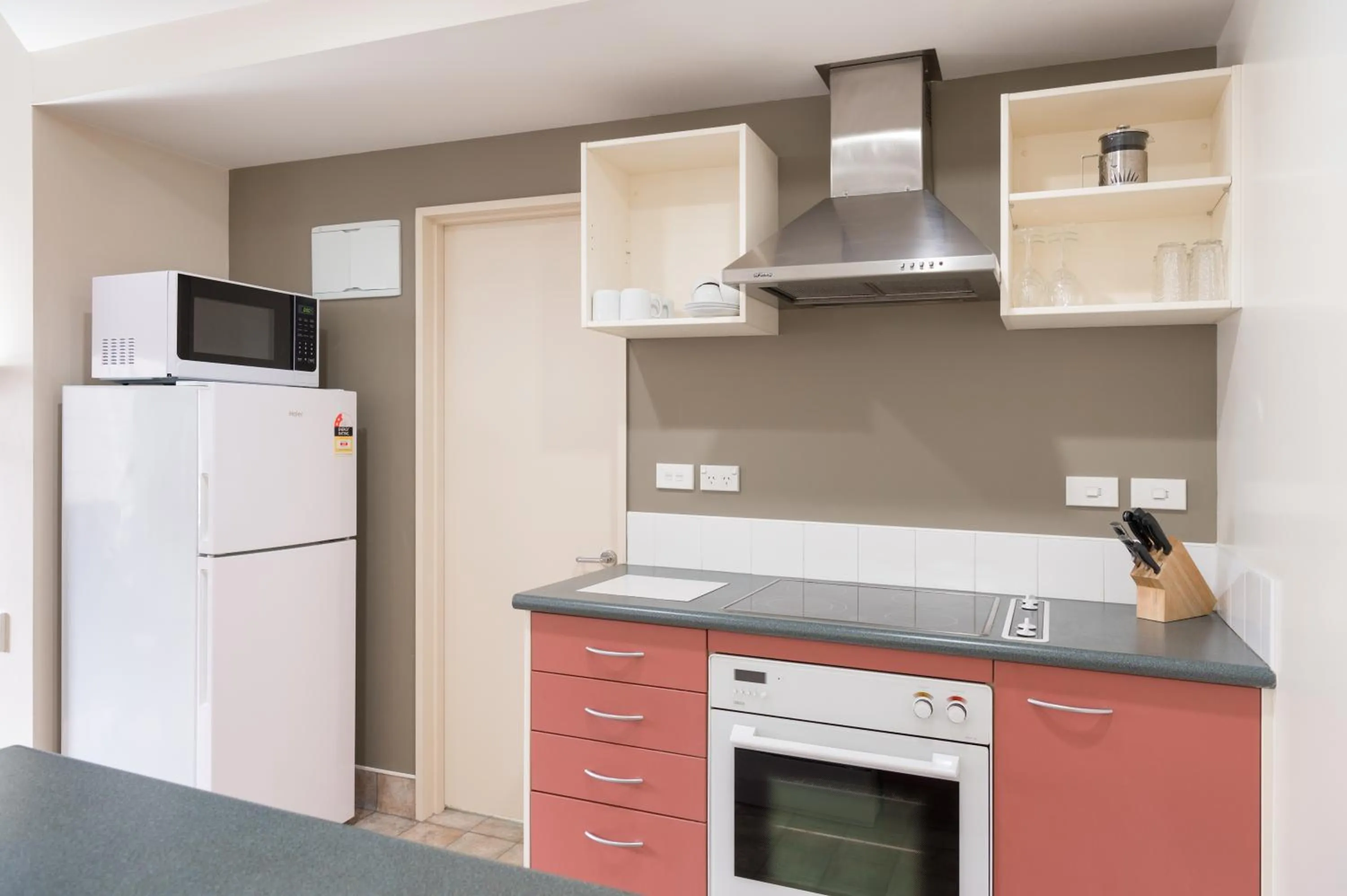 Kitchen or kitchenette in Courtenay Village