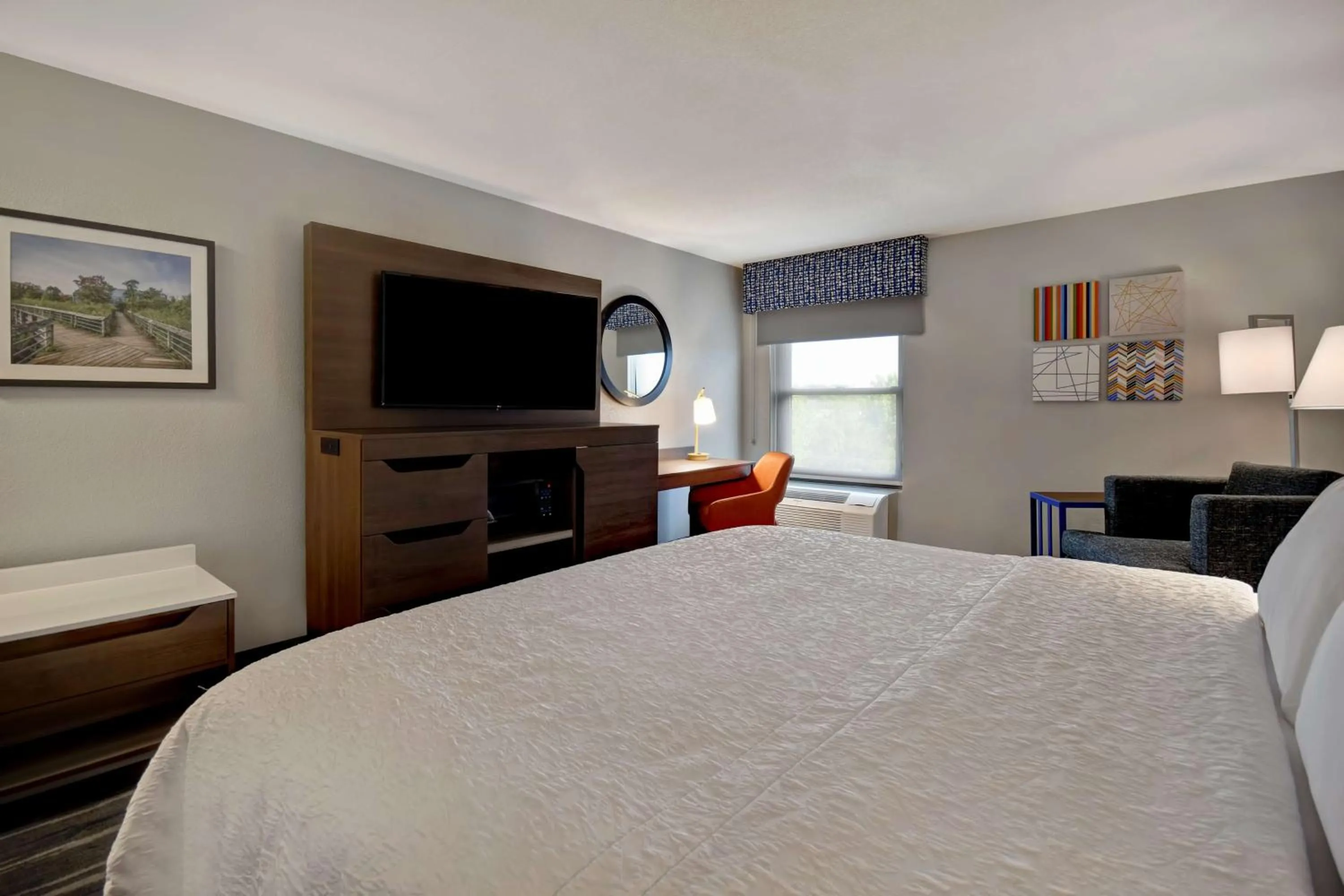 Bed in Hampton Inn Potomac Mills Woodbridge