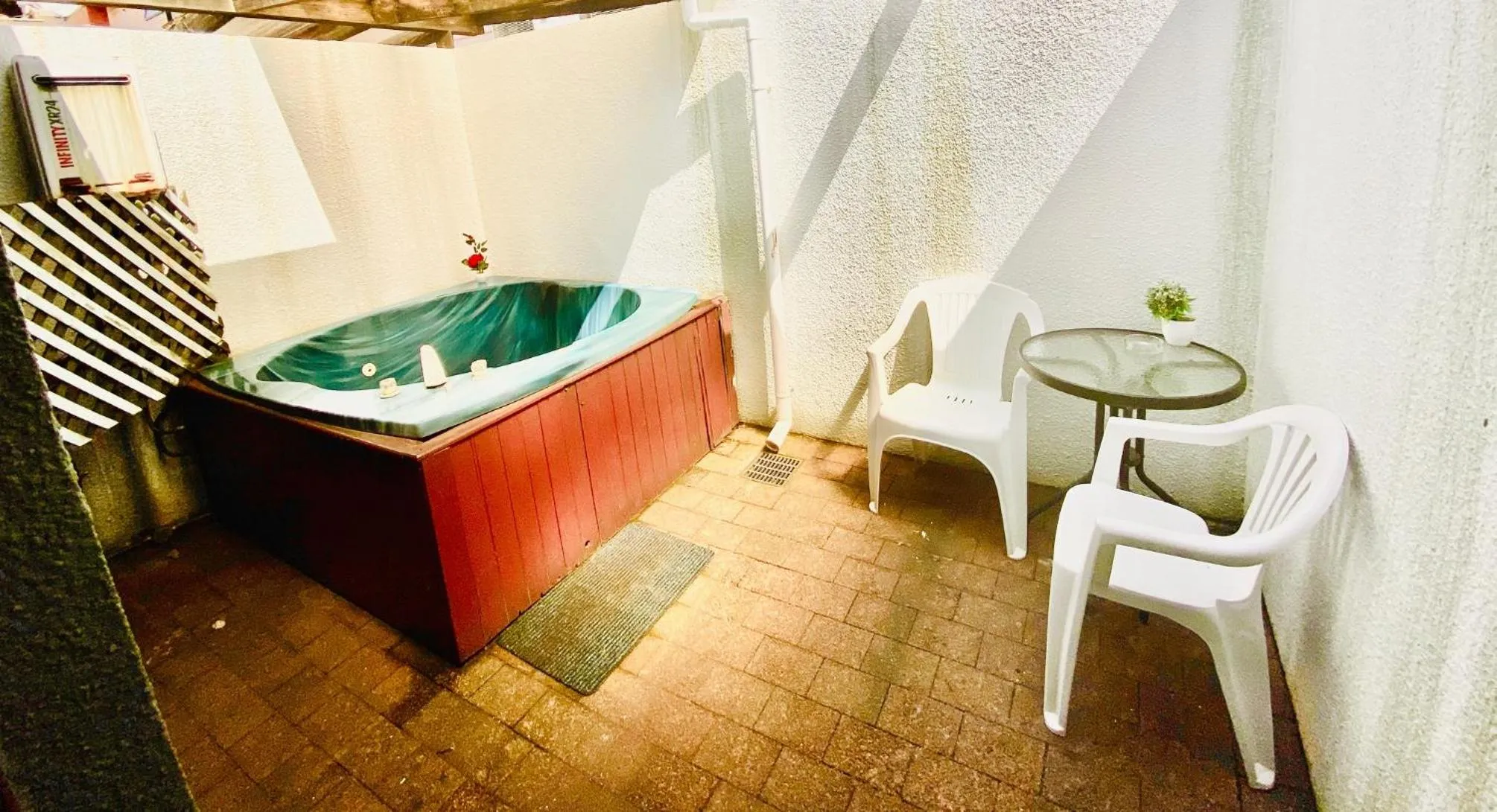 Spa and wellness centre/facilities in Baden Lodge Motel - PRIVATE SPA Bath