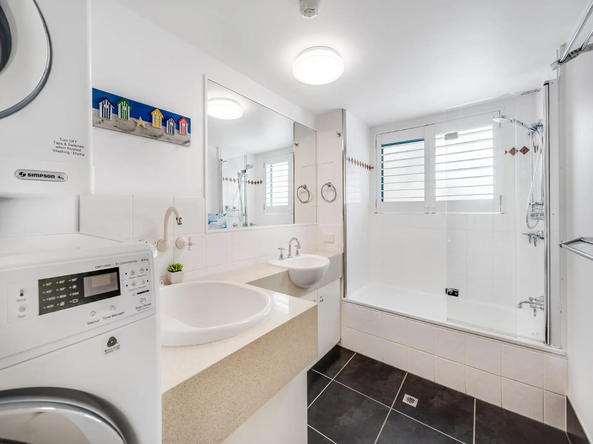 Shower in Waterview Resort