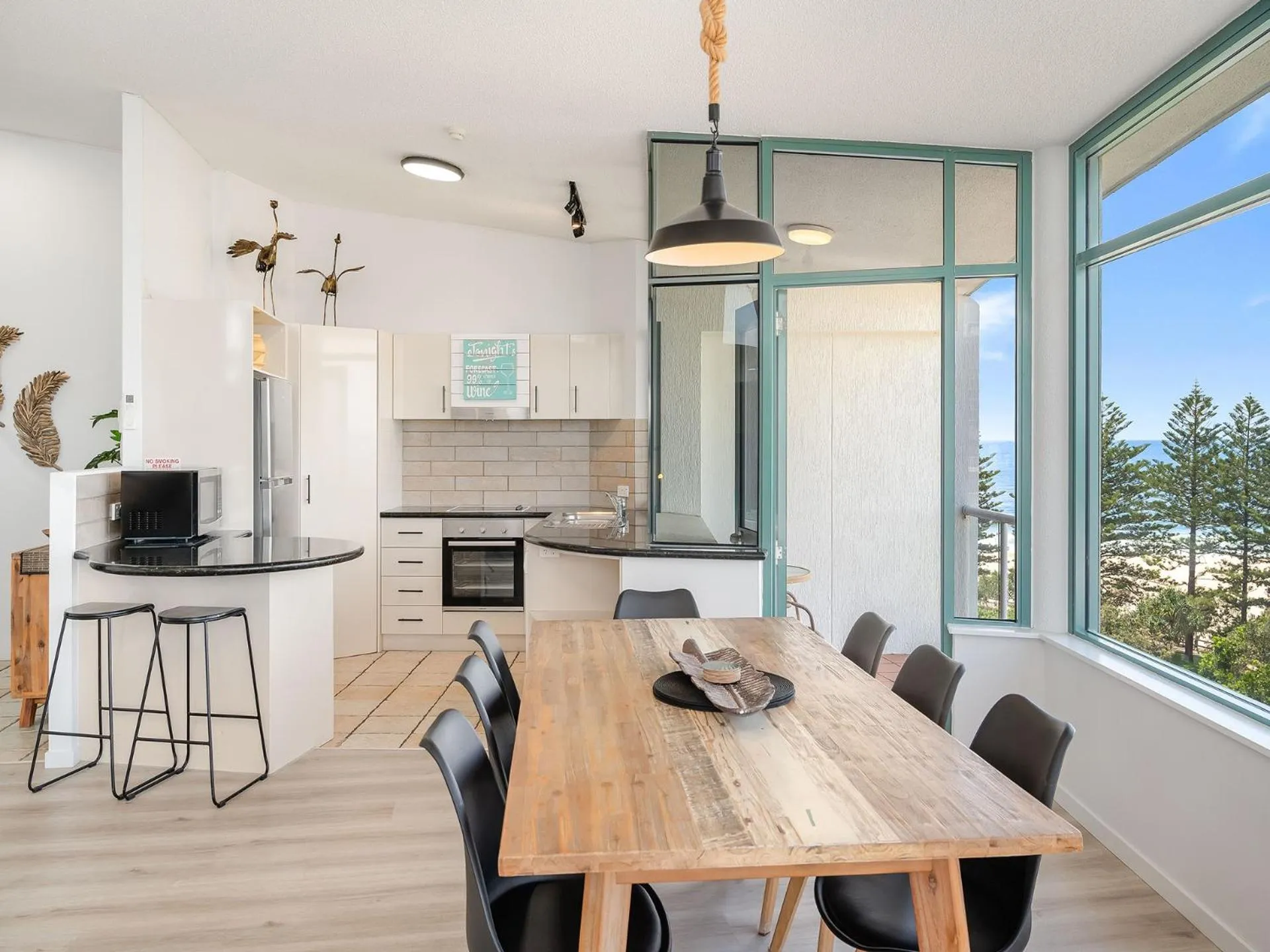 Dining area in Waterview Resort