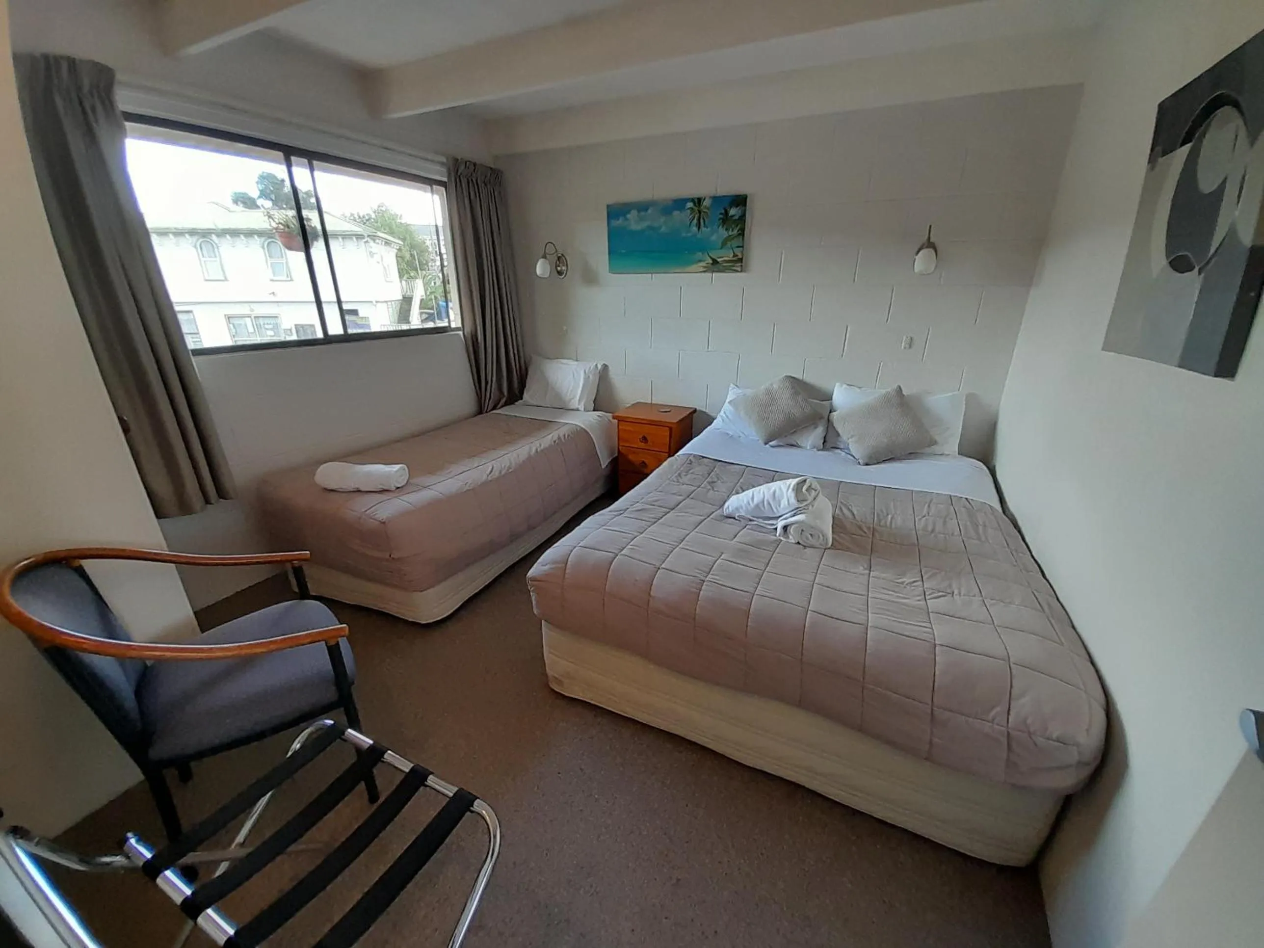 Bedroom, Bed in Waterfalls Estate - Motel & Campground