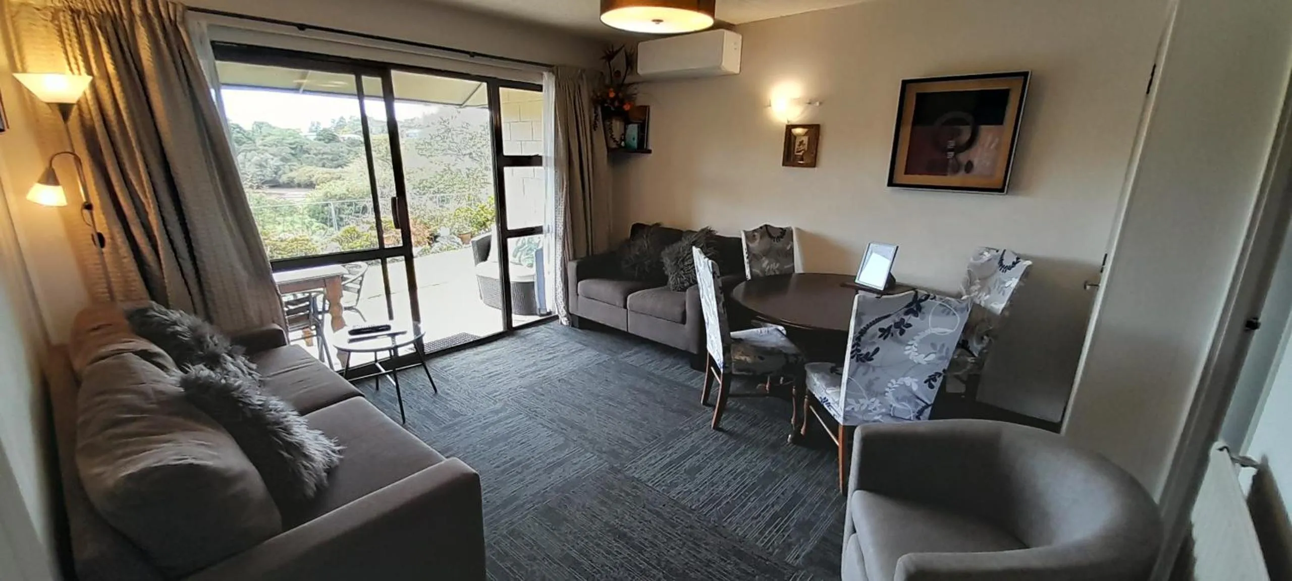 Waterfalls Estate - Motel & Campground