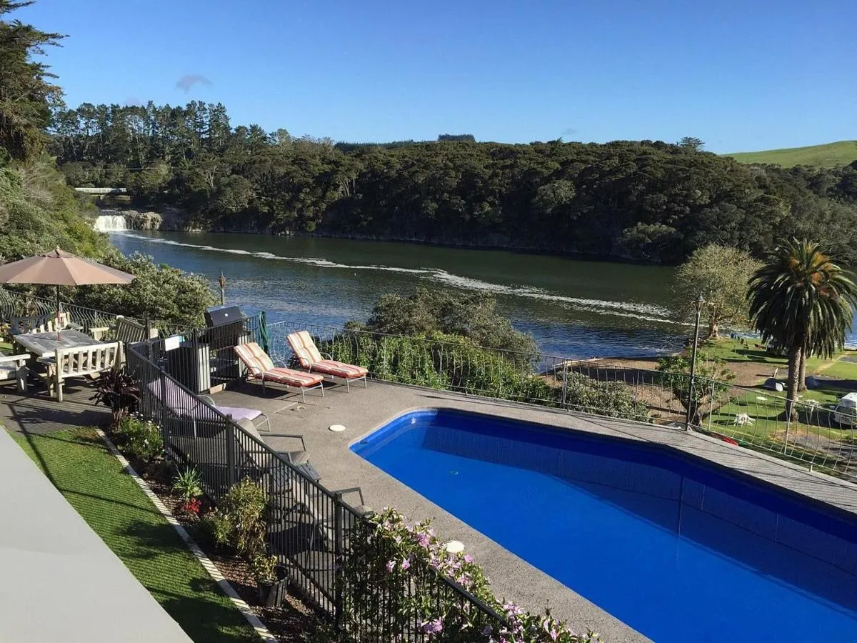 Balcony/Terrace in Waterfalls Estate - Motel & Campground