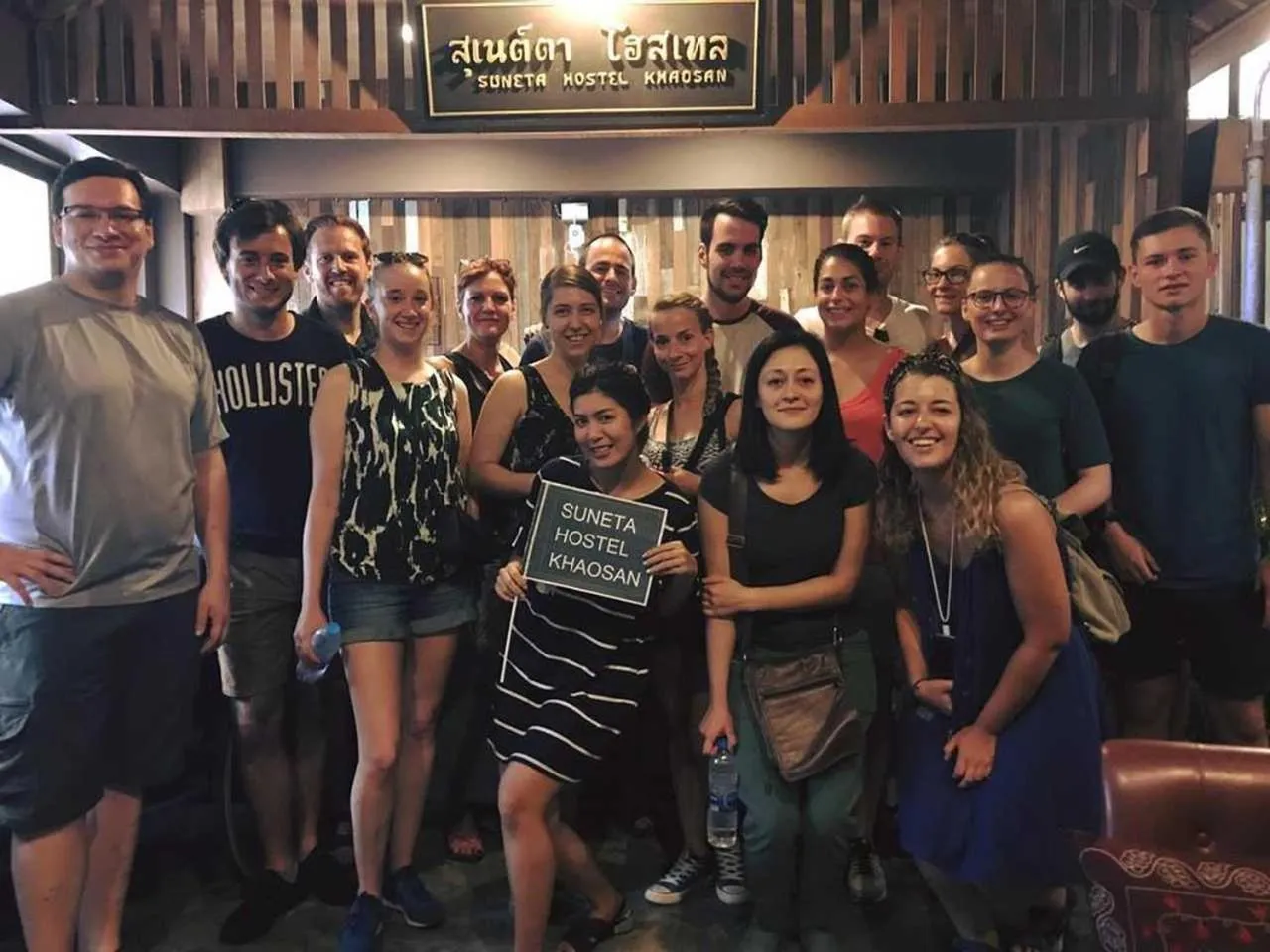 Entertainment in Suneta Hostel Khaosan