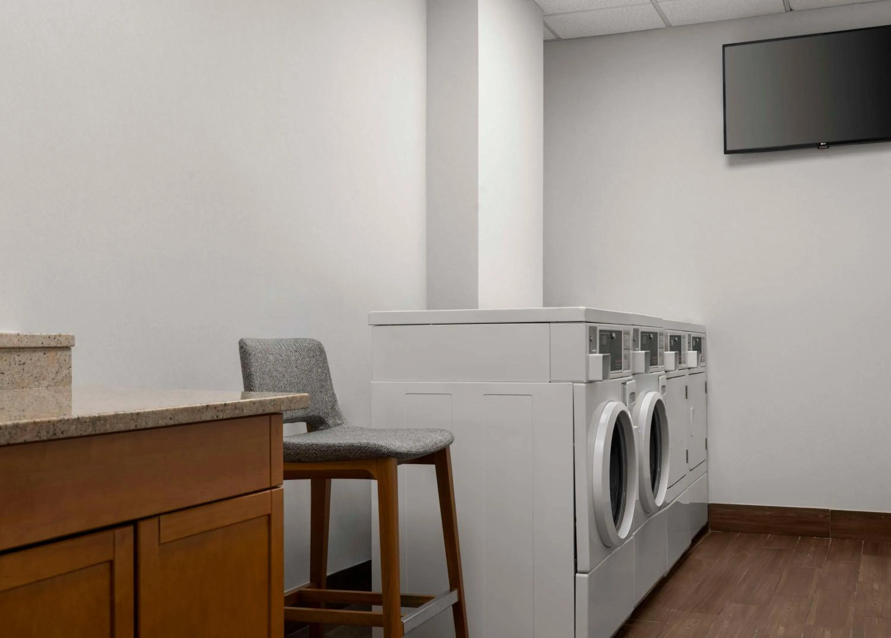 washing machine in Homewood Suites by Hilton Boston Cambridge-Arlington, MA