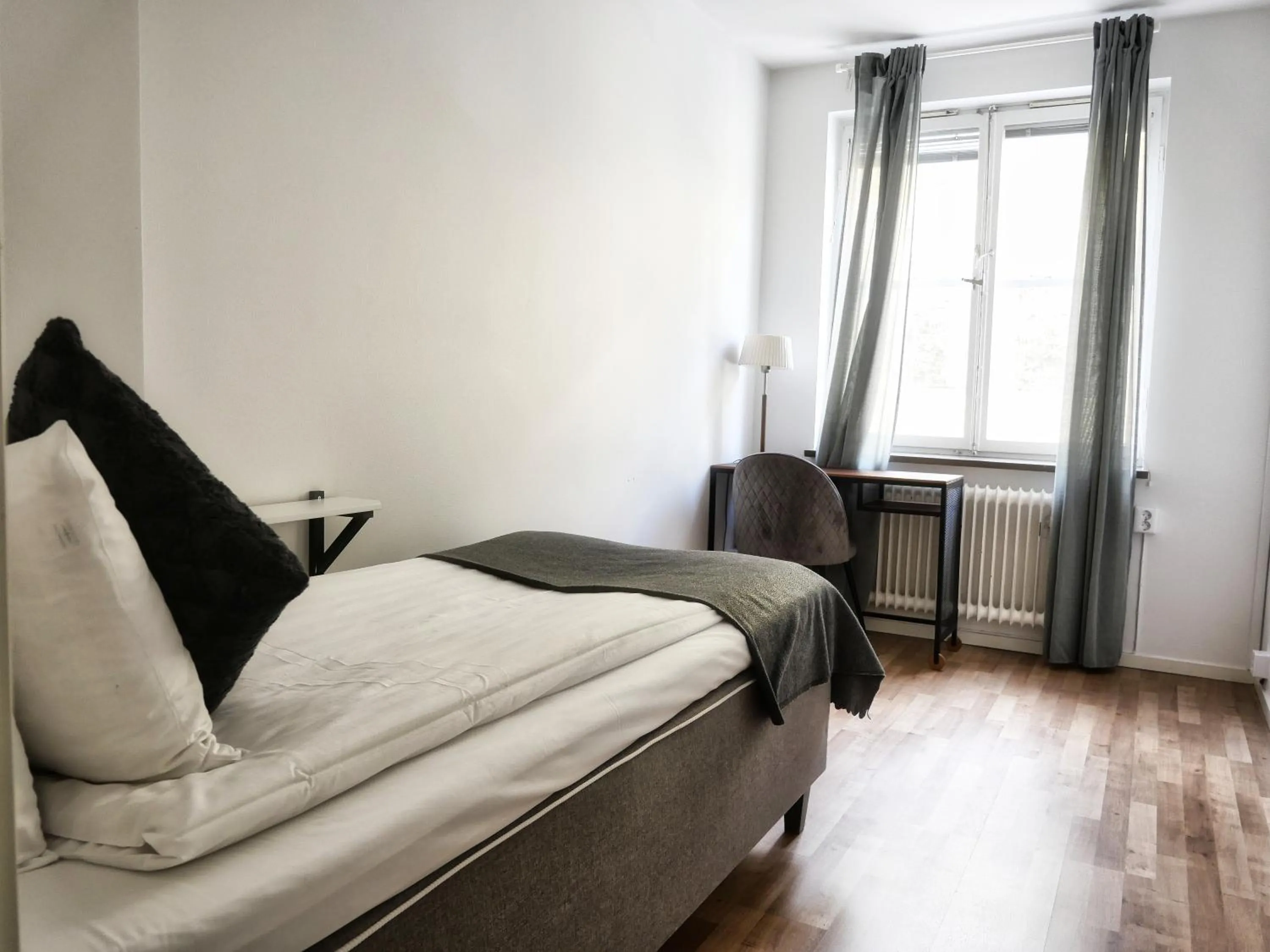 Property building, Bed in Hotell Arkad