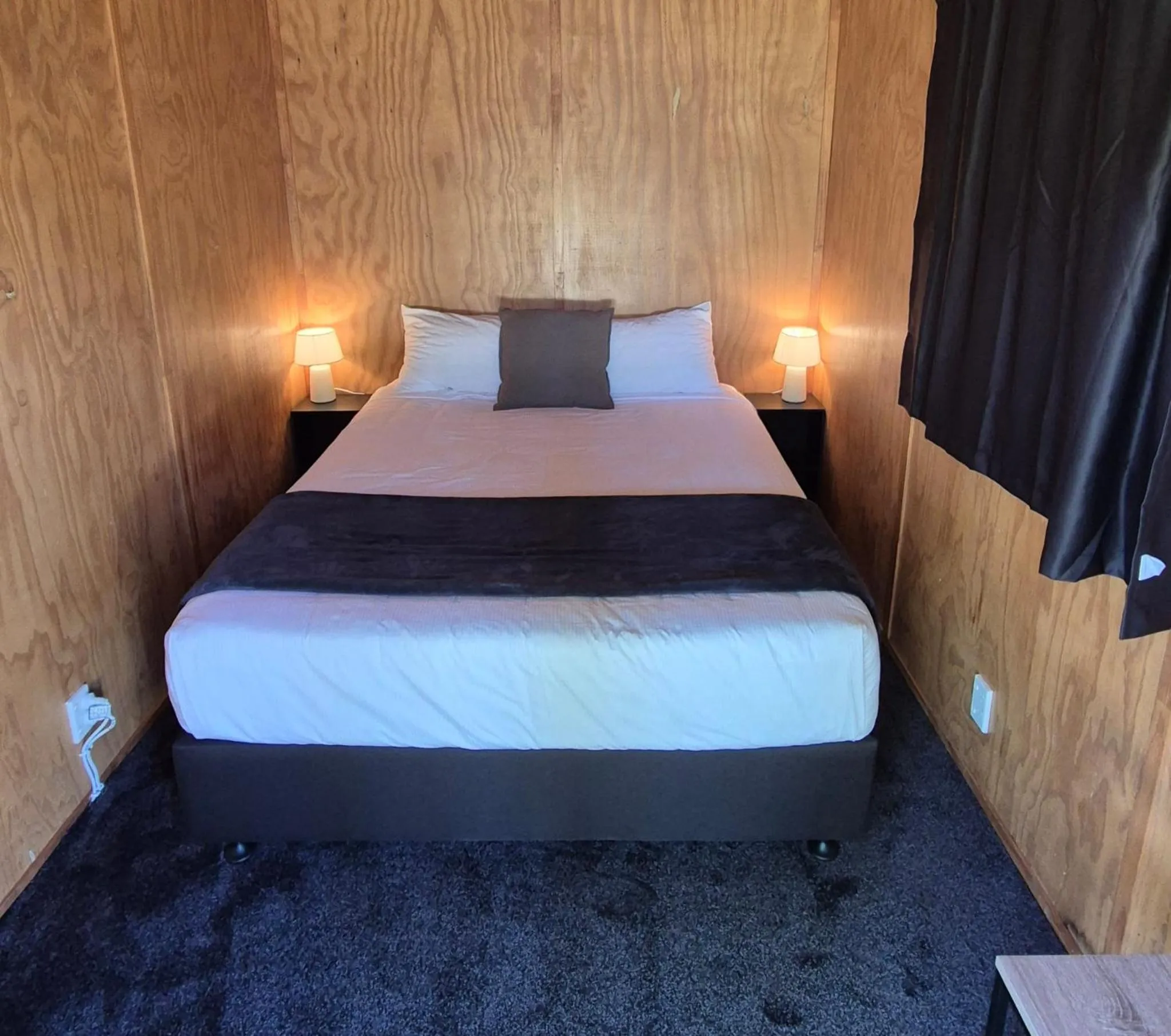 Photo of the whole room, Bed in Waitomo TOP 10 Holiday Park