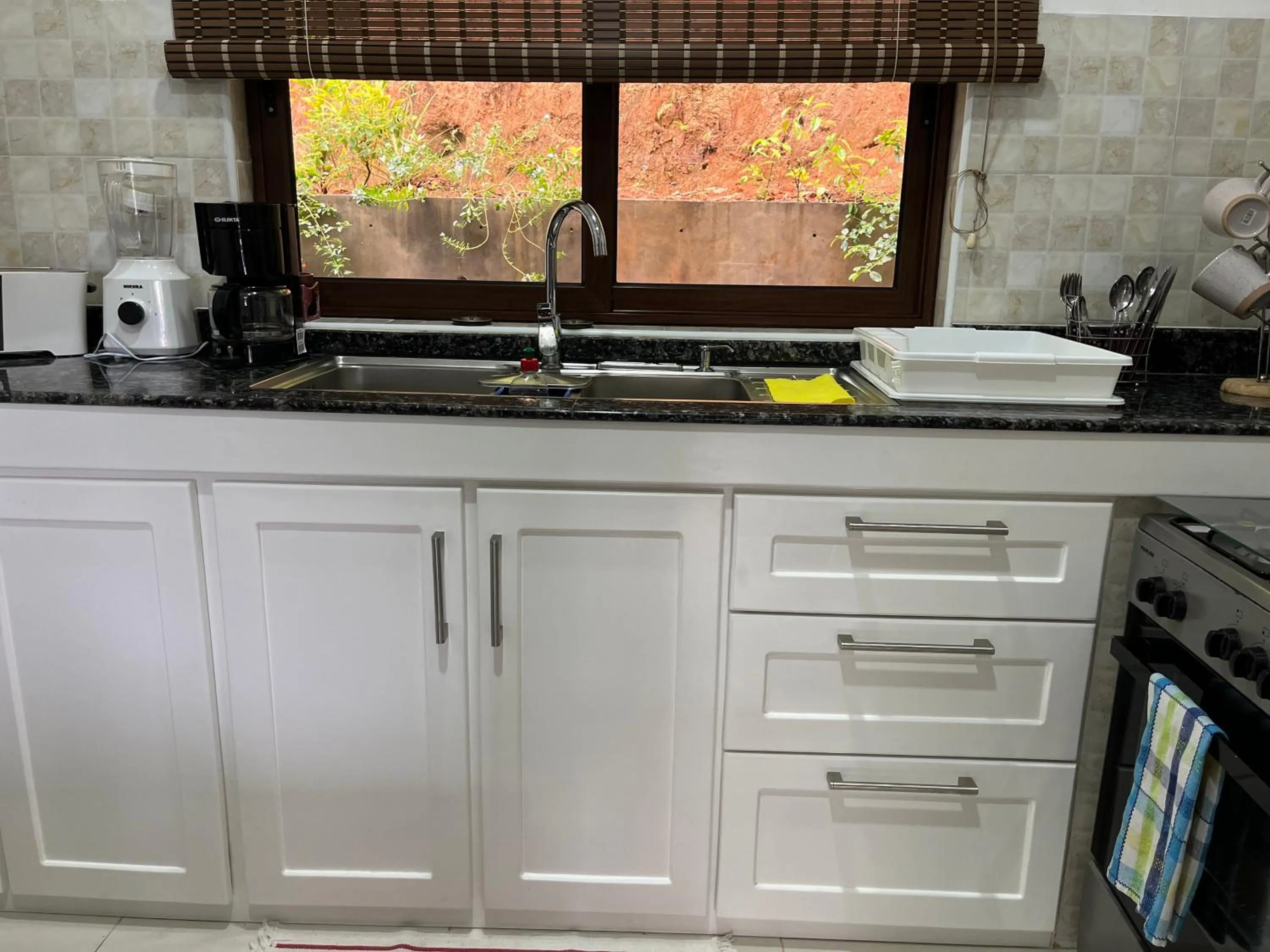 Kitchen or kitchenette in Kanasuk Self catering Apartments