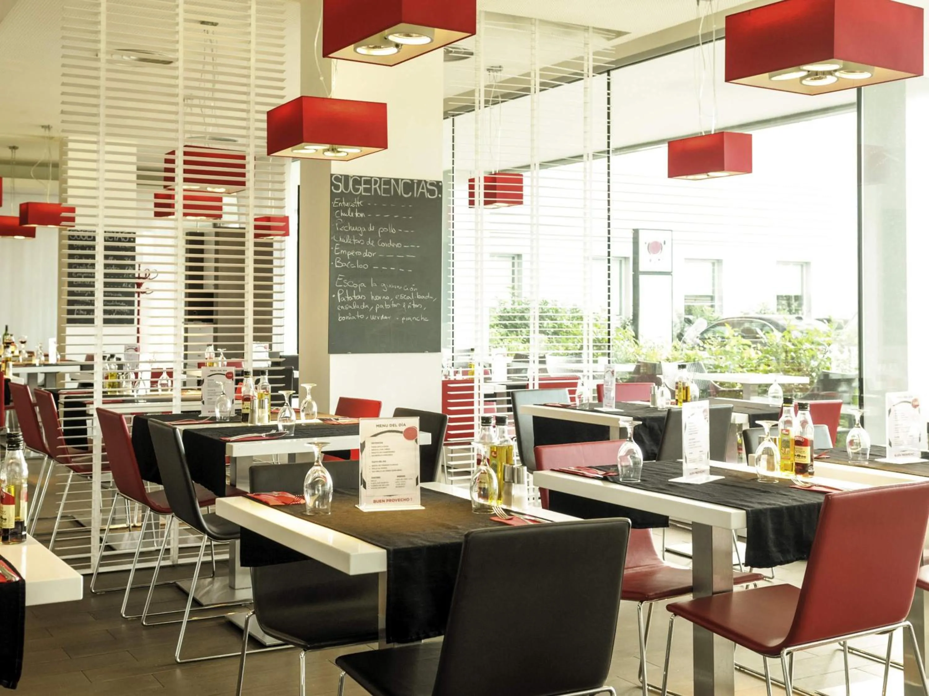 Restaurant/places to eat in Ibis Lleida