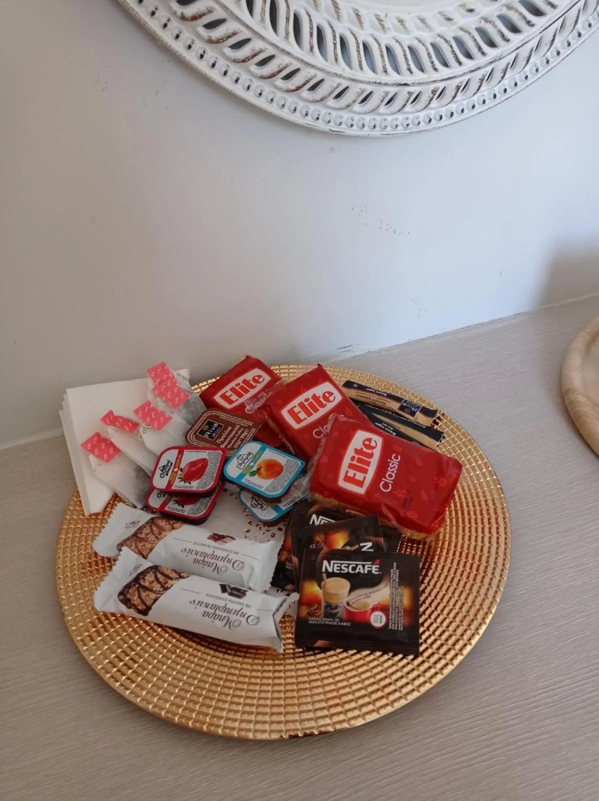 Breakfast in Lilly Apartments