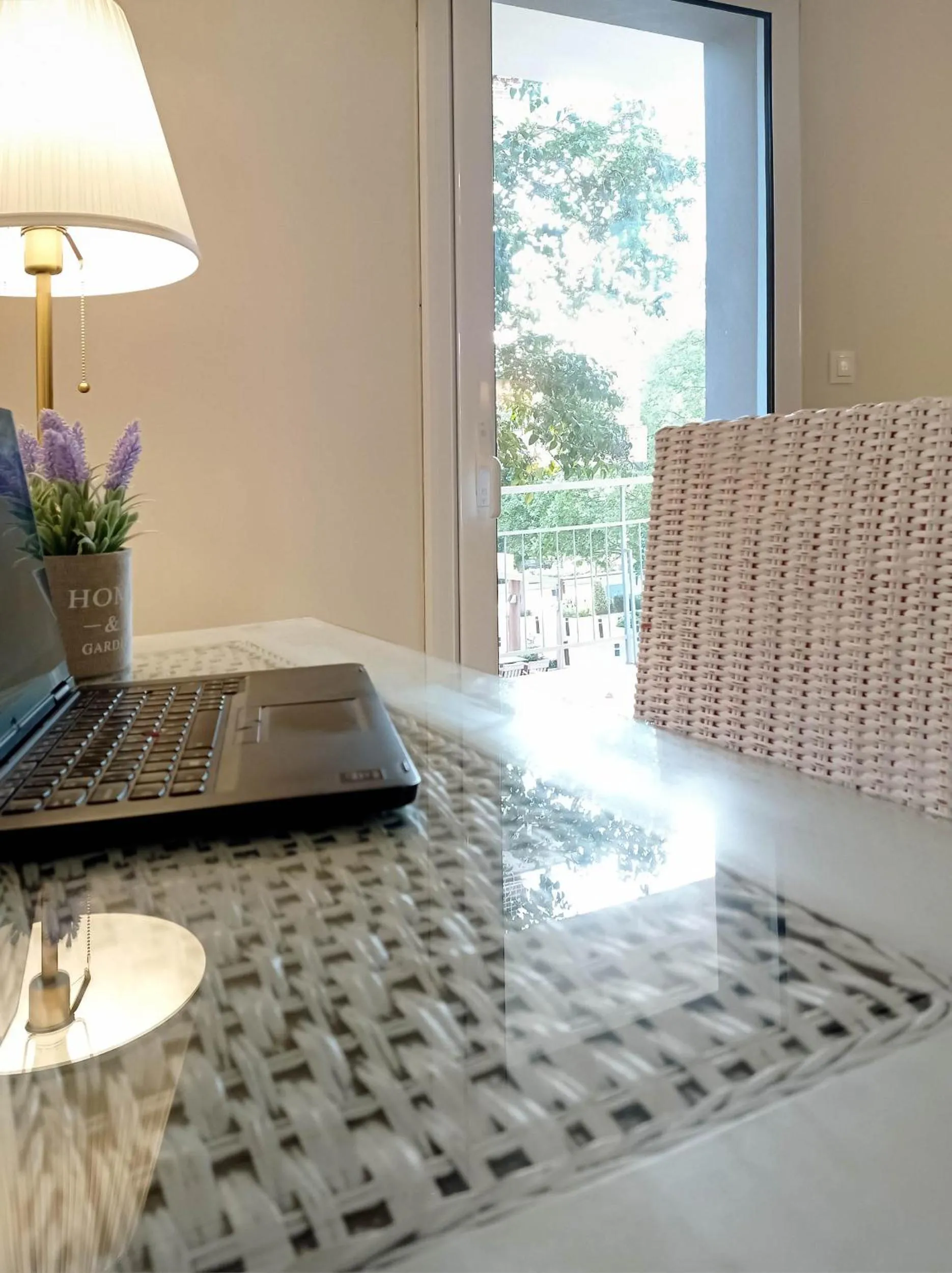 Living room in Lilly Apartments