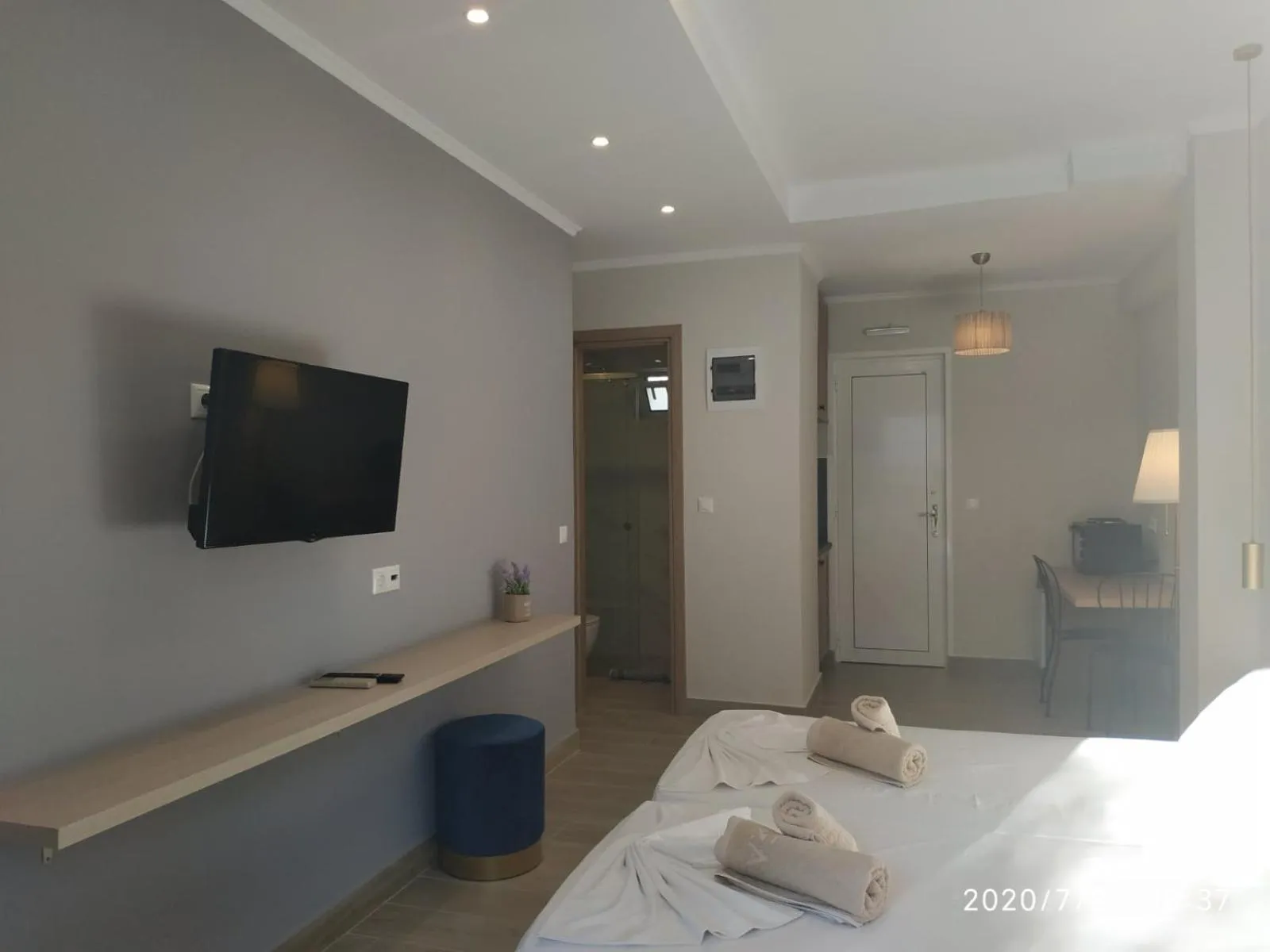 Bedroom, Bed in Lilly Apartments