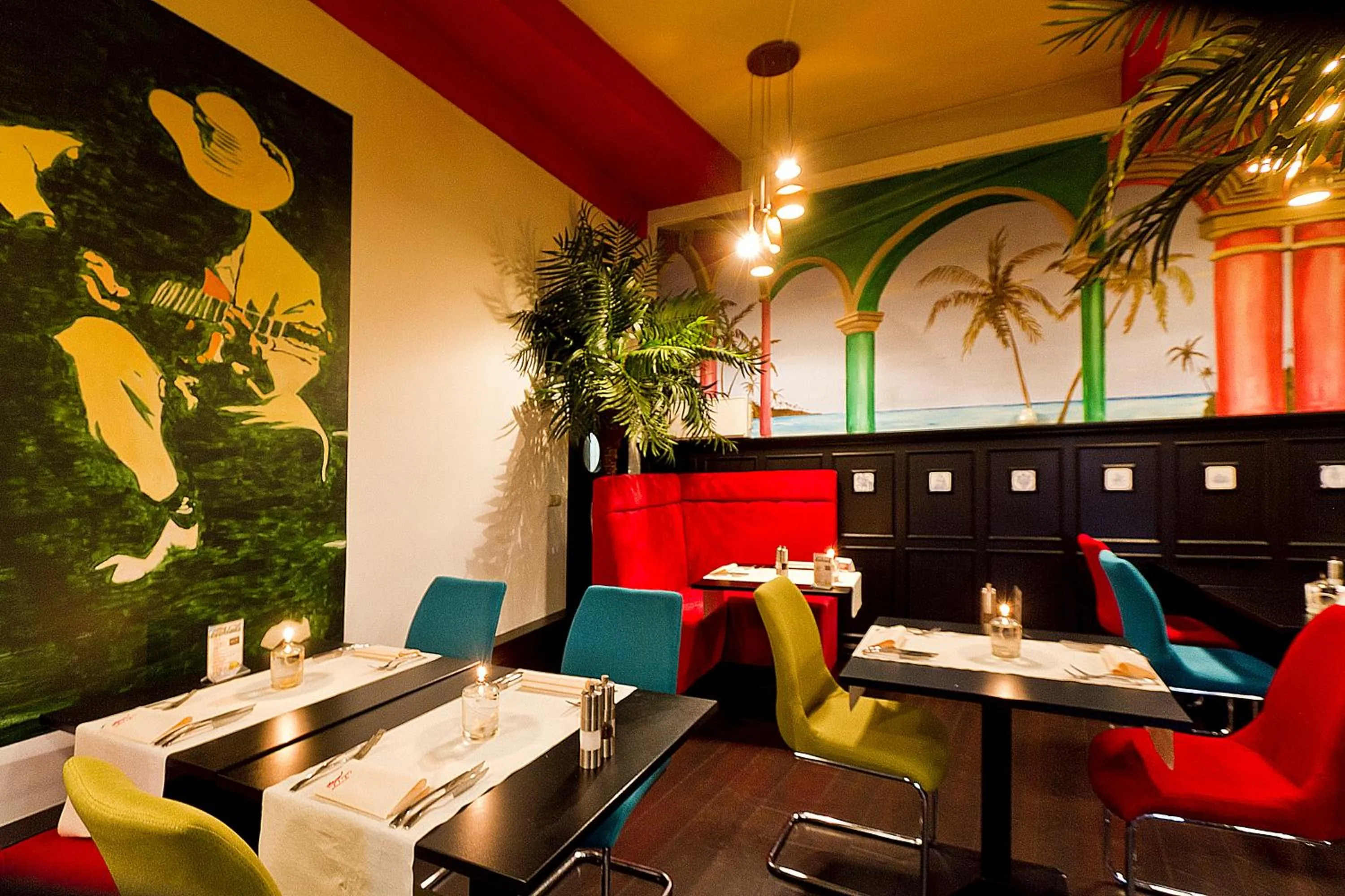 Restaurant/places to eat in Hotel Cuba Libre