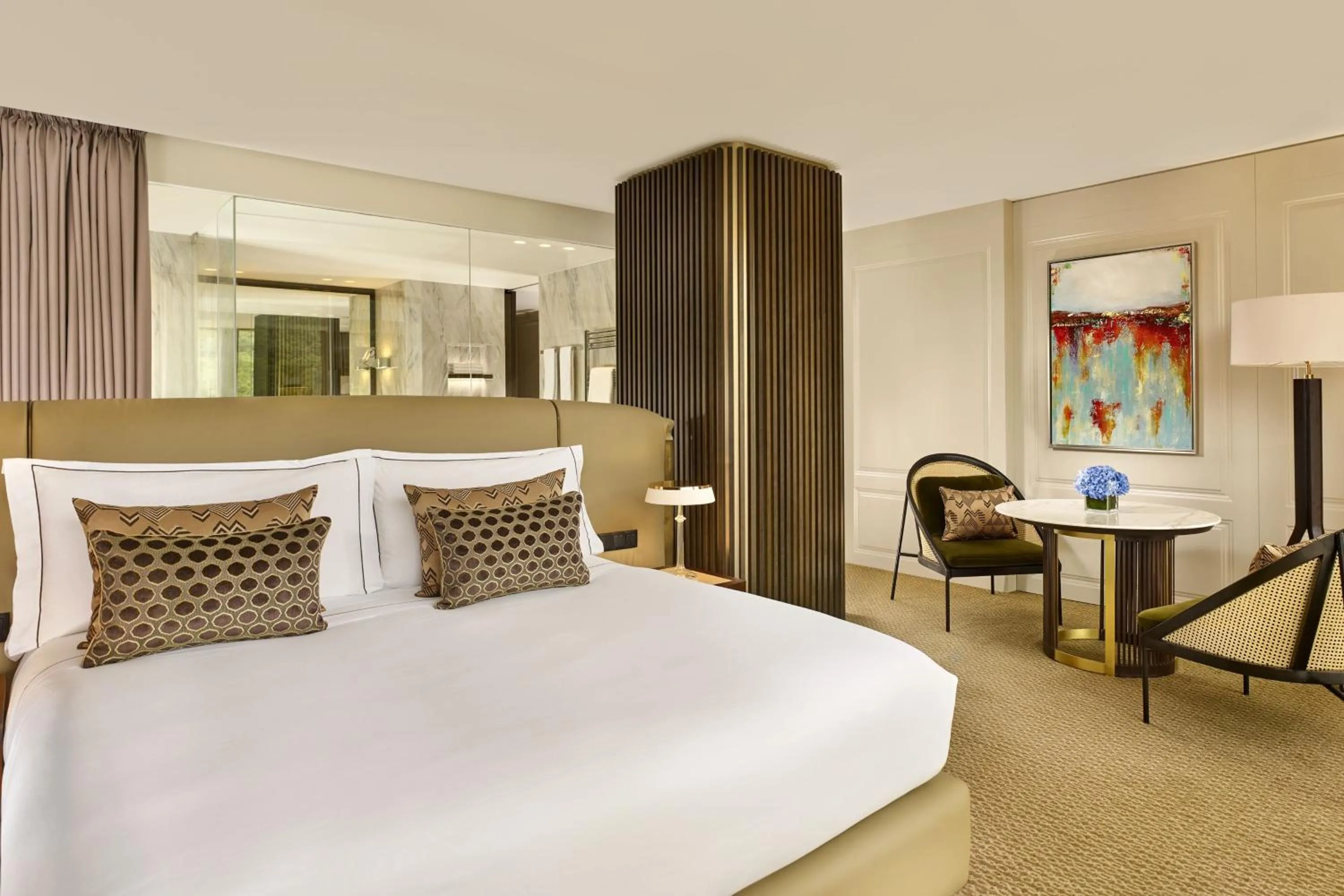 Photo of the whole room, Bed in Penha Longa Resort