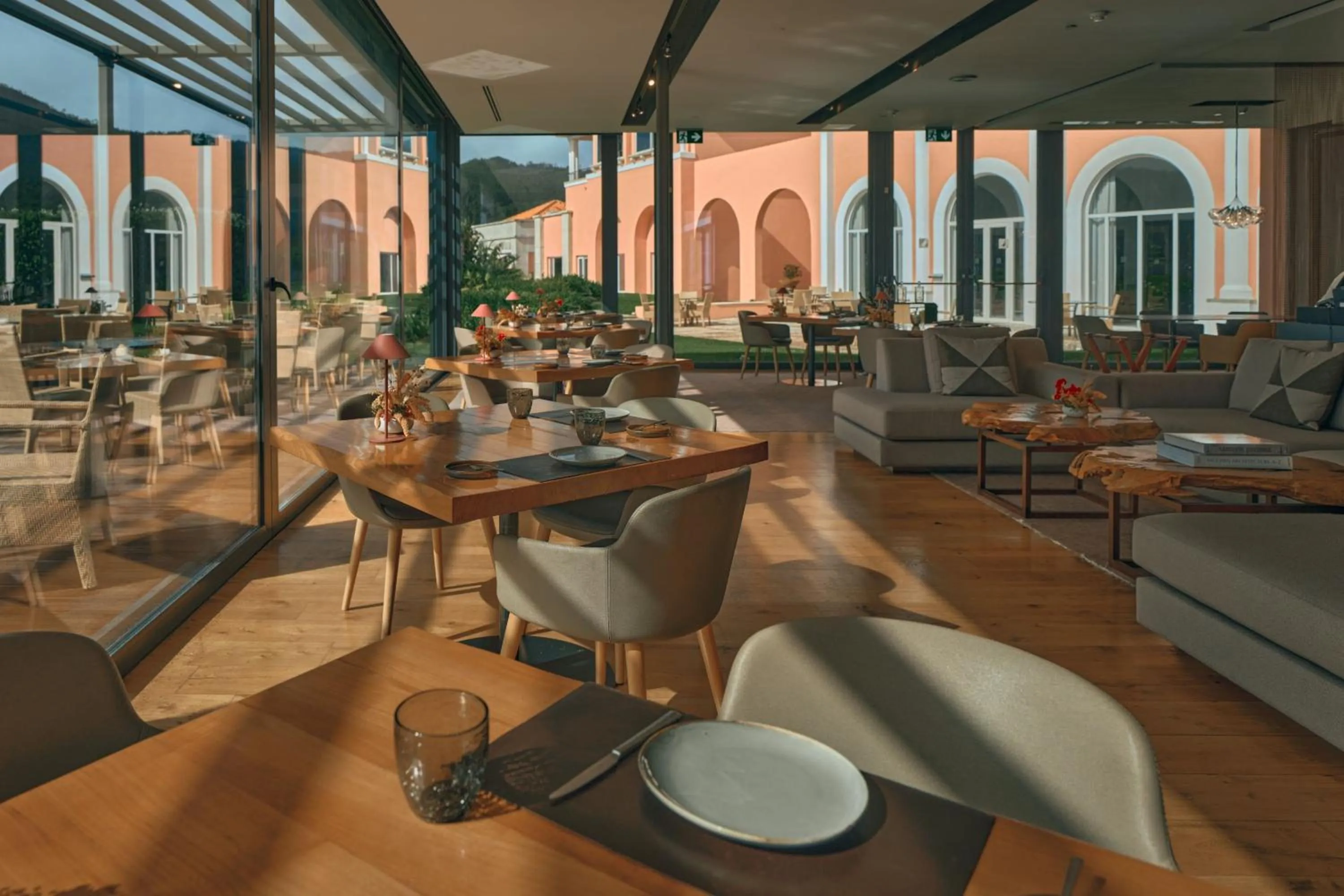 Restaurant/places to eat in Penha Longa Resort