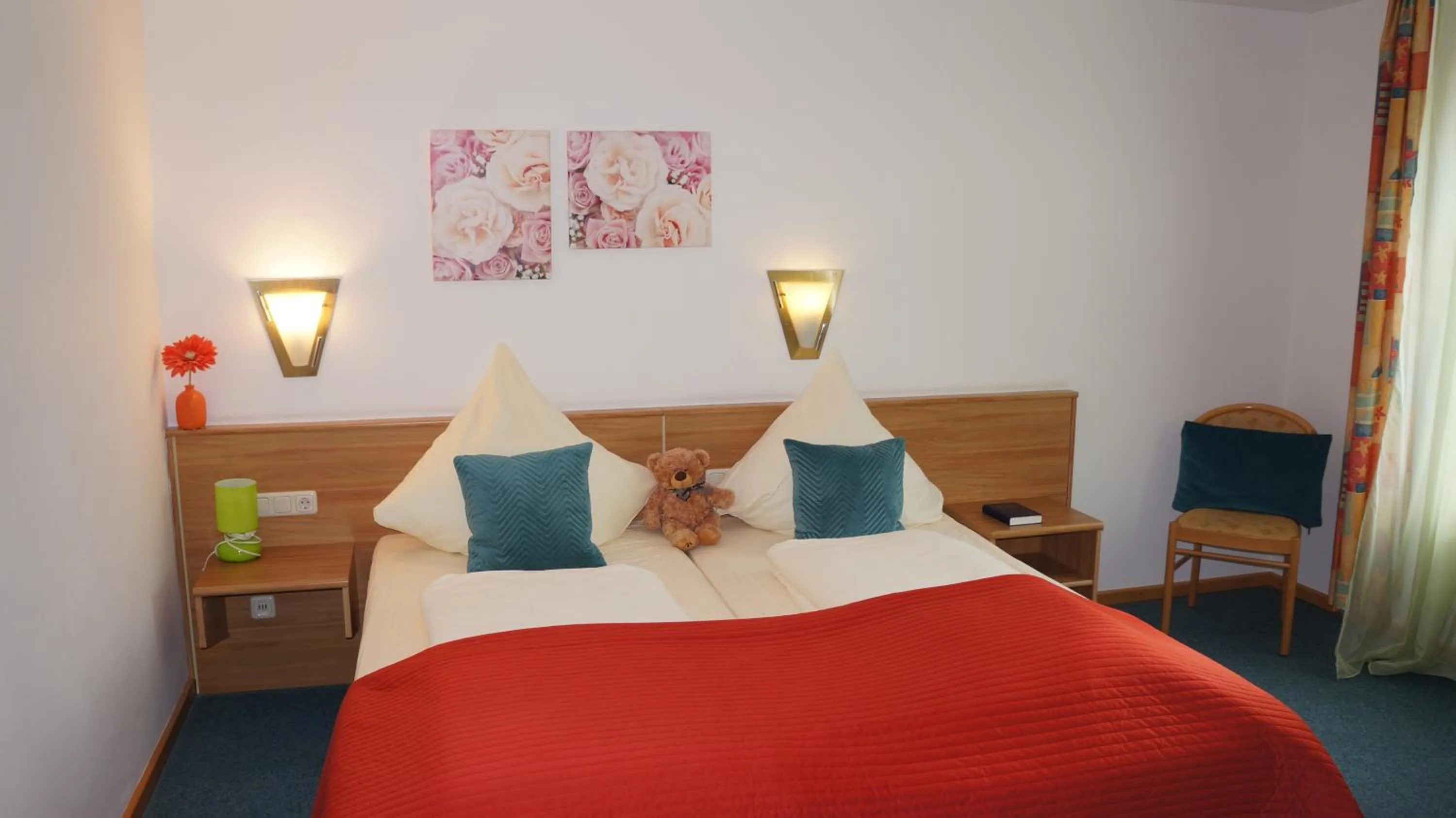 Photo of the whole room, Bed in Gasthof zur Post