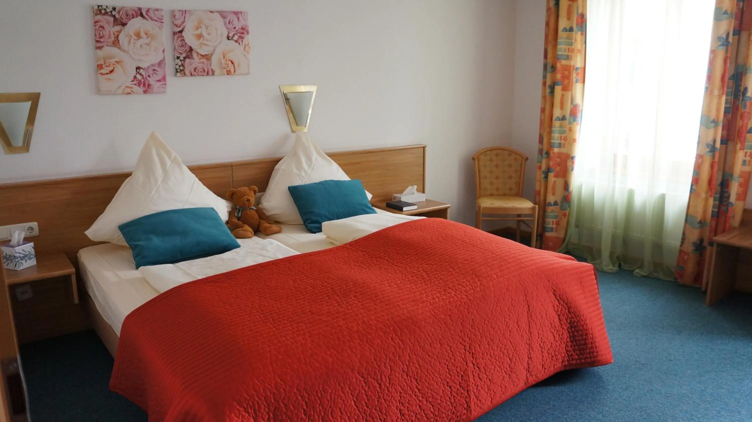 Photo of the whole room, Bed in Gasthof zur Post