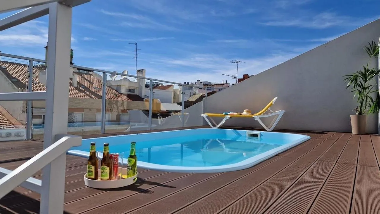 Swimming pool in Hotel 3K Madrid