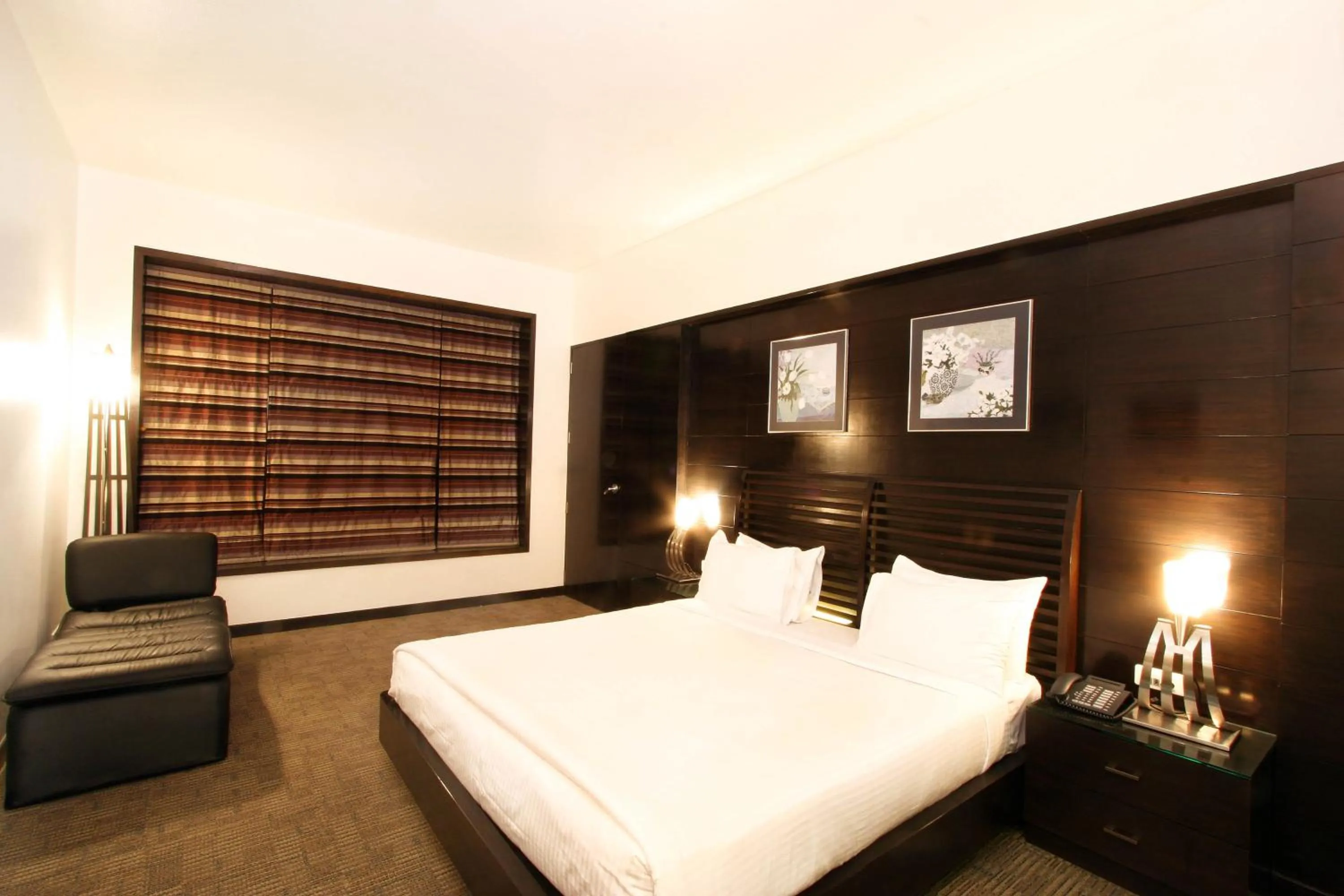 Photo of the whole room, Bed in E Square The Fern, Pune
