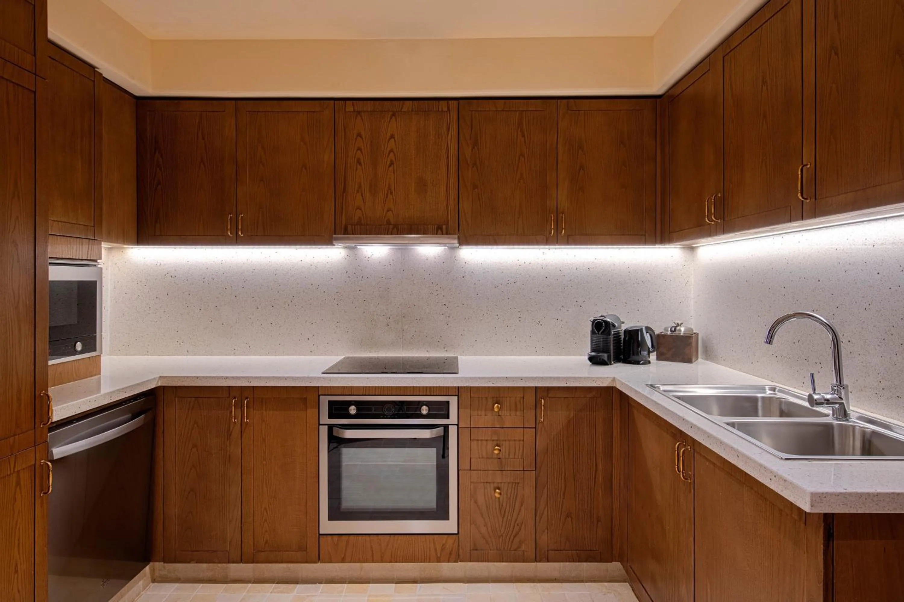 Kitchen or kitchenette in Al Wathba, a Luxury Collection Desert Resort & Spa, Abu Dhabi