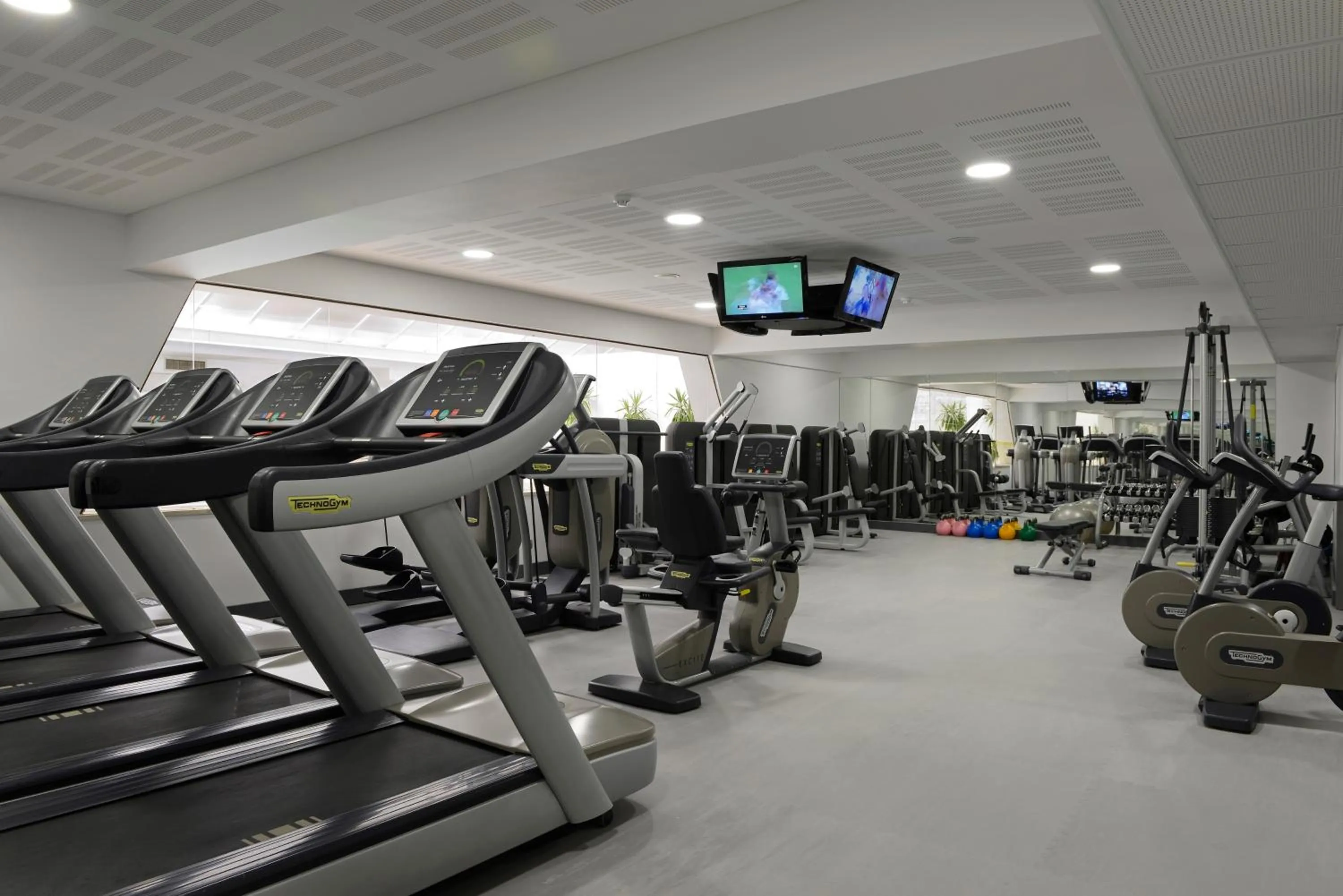 Fitness centre/facilities in Altis Grand Hotel