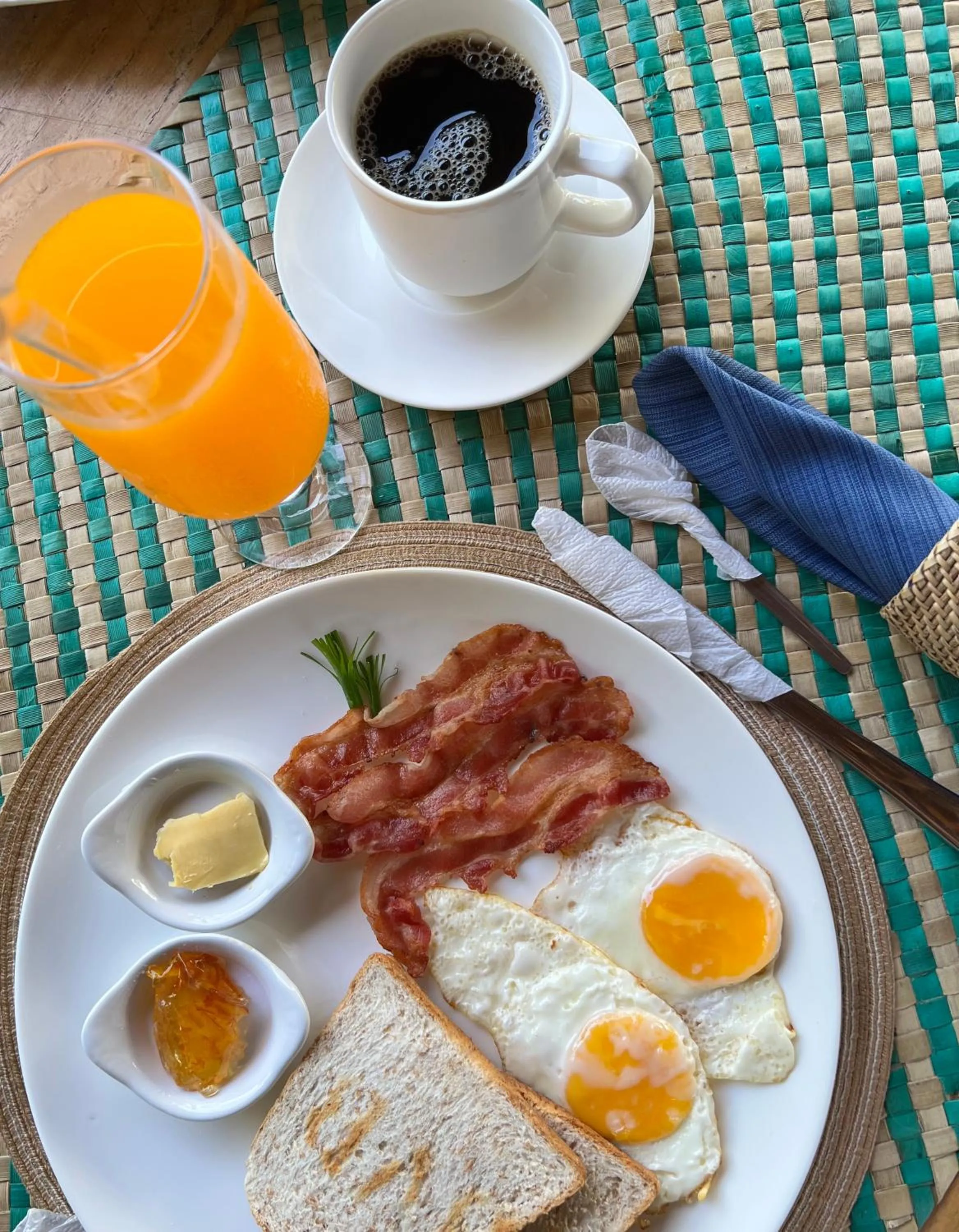 Restaurant/places to eat in Vailtin Home Point